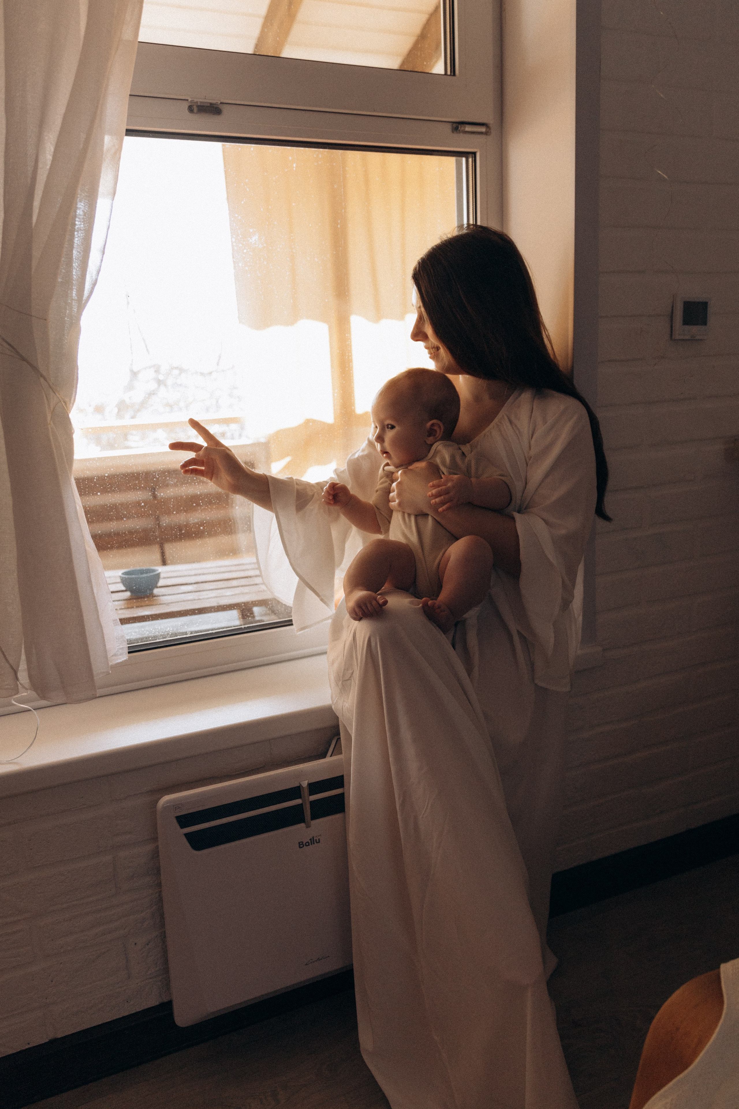 Мама и малыш, домашняя история. Фотограф Ульяна Дивина в Нижнем Новгороде и Нижегородской области