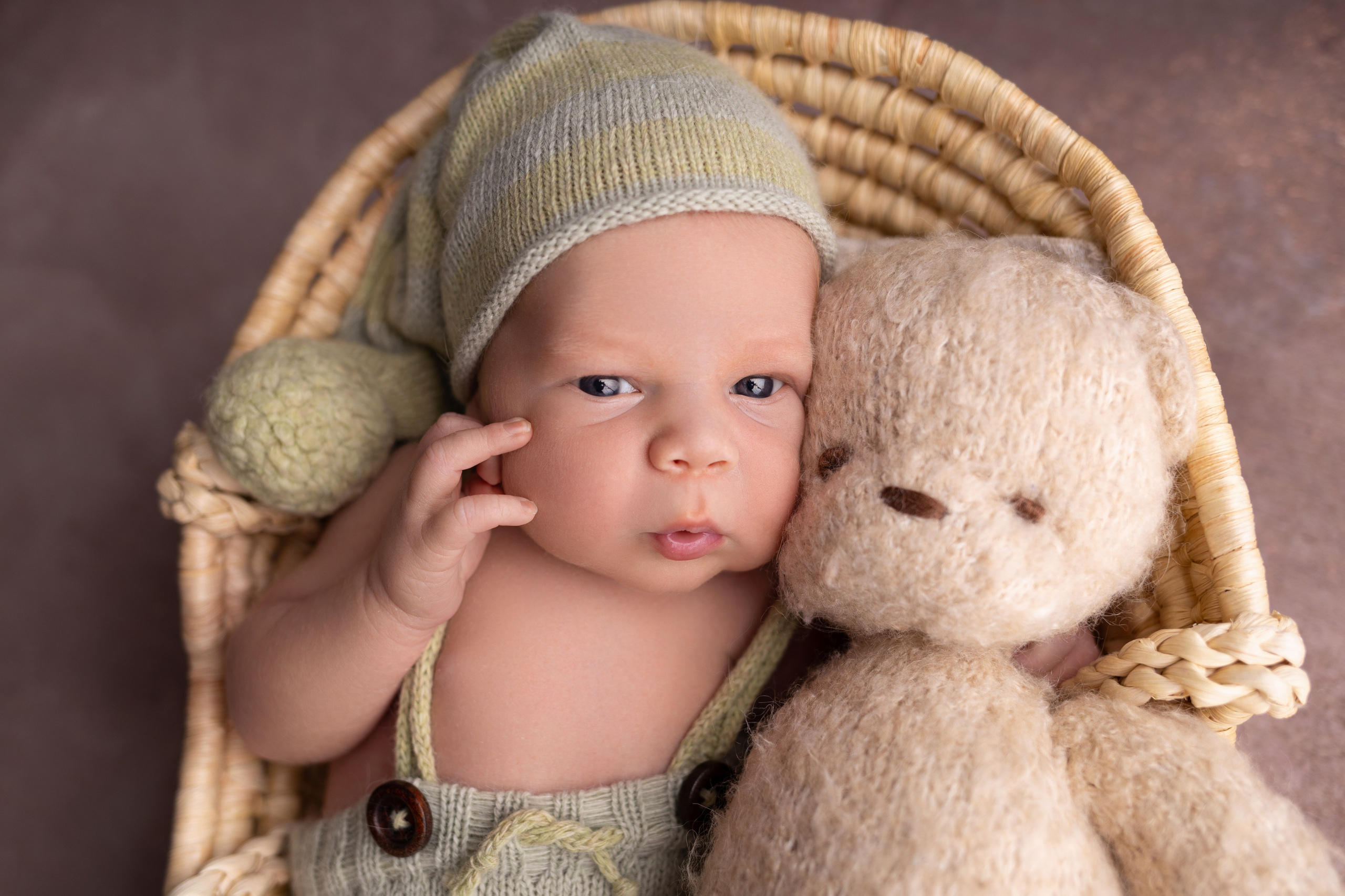 Классическая фотосессия малыша. Фотограф новорожденных малышей в Омске и Омской области Эльвира Камаева