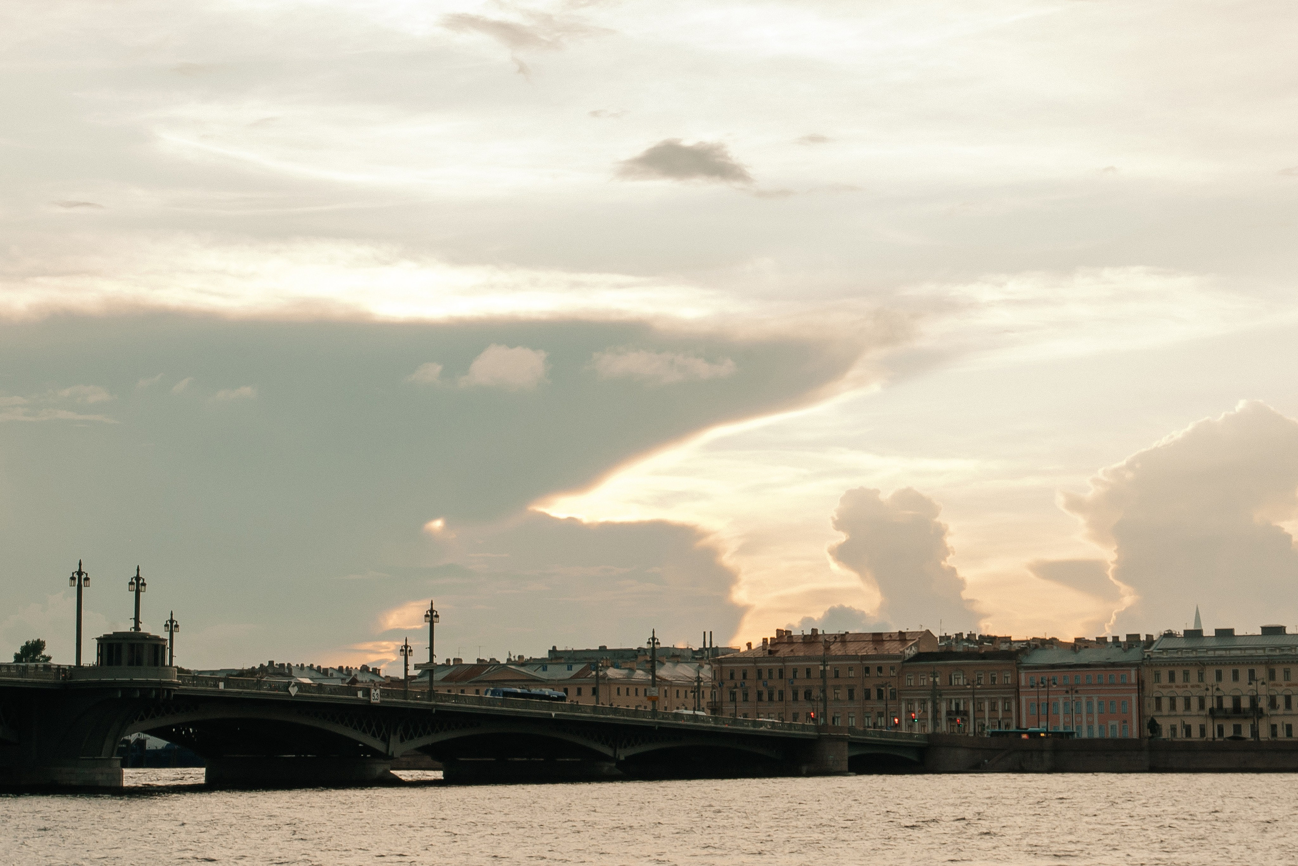 ANONS. Мария — Свадебный фотограф