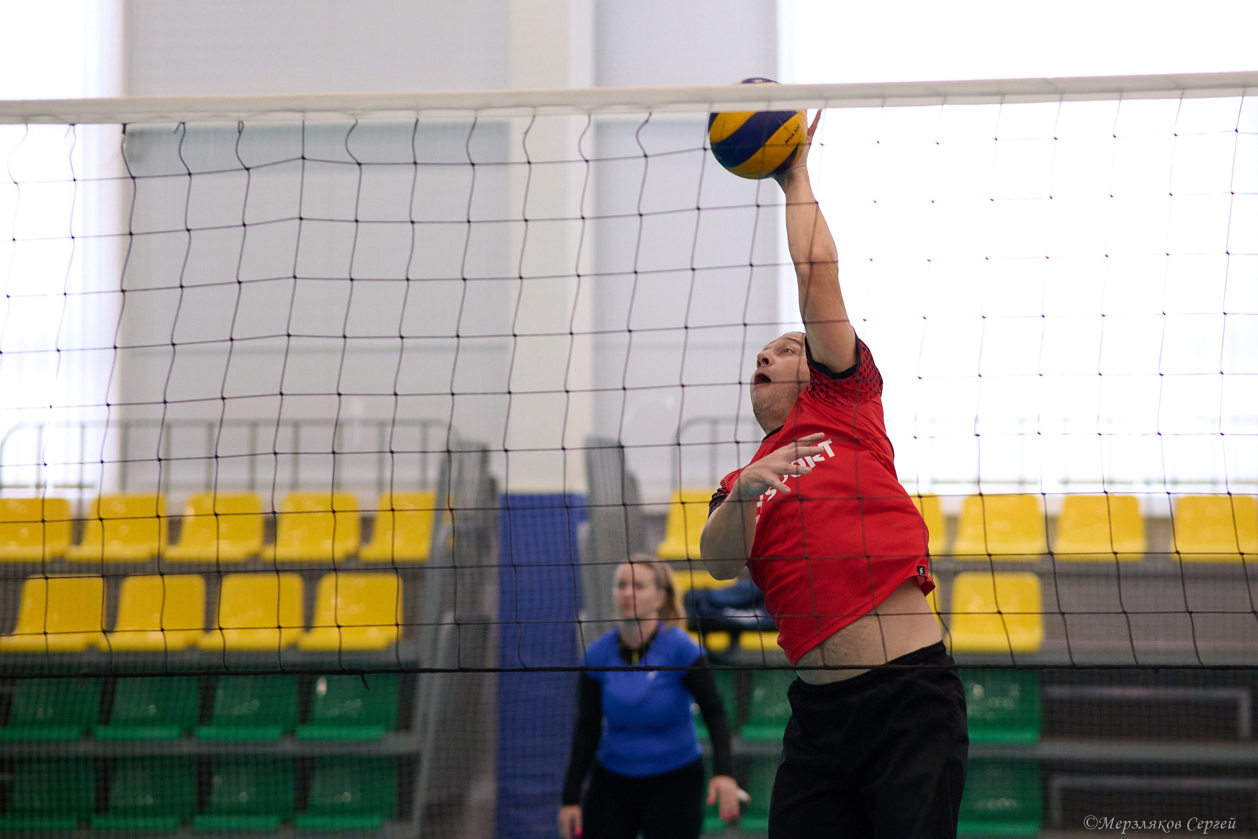Новогодний волейбольный турнир. Ижевск. 16.12.23. Спортивный репортажный фотограф в Ижевске Сергей Мерзляков