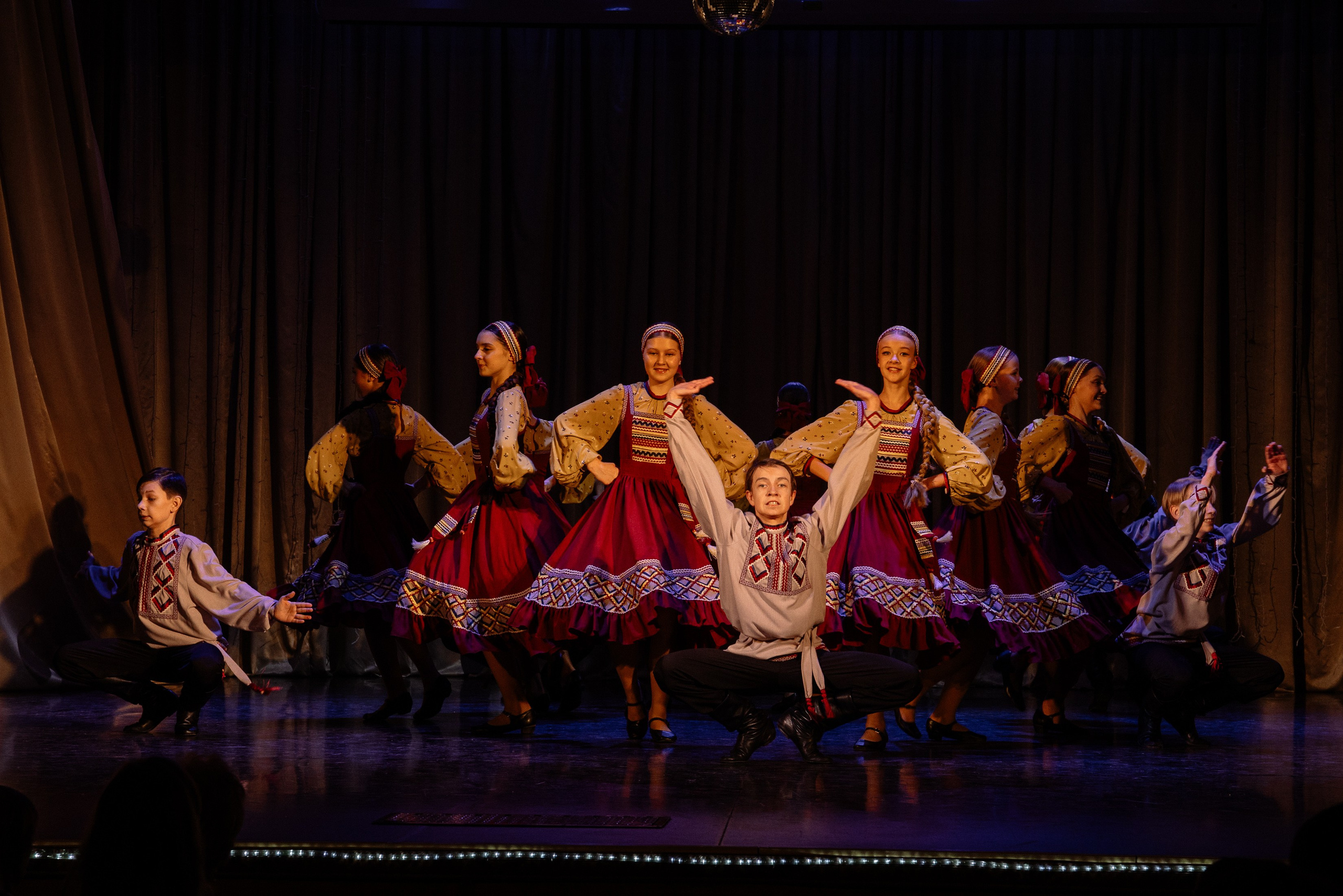 Сибирские узоры ДК Ефремова. Фотограф Юлия Мальцева