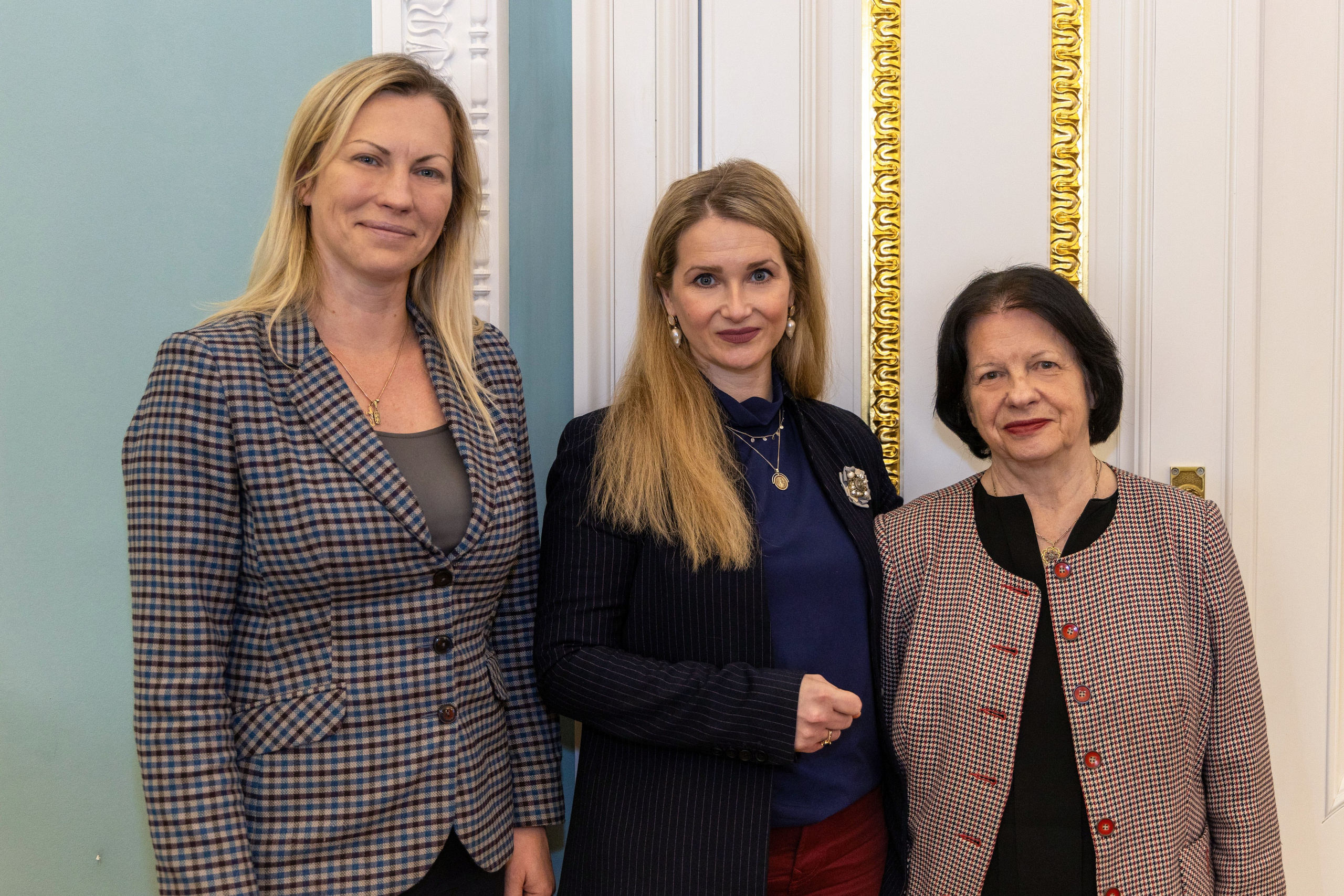 Кружок молодого дипломата. Портретный и семейный фотограф Санкт-Петербург