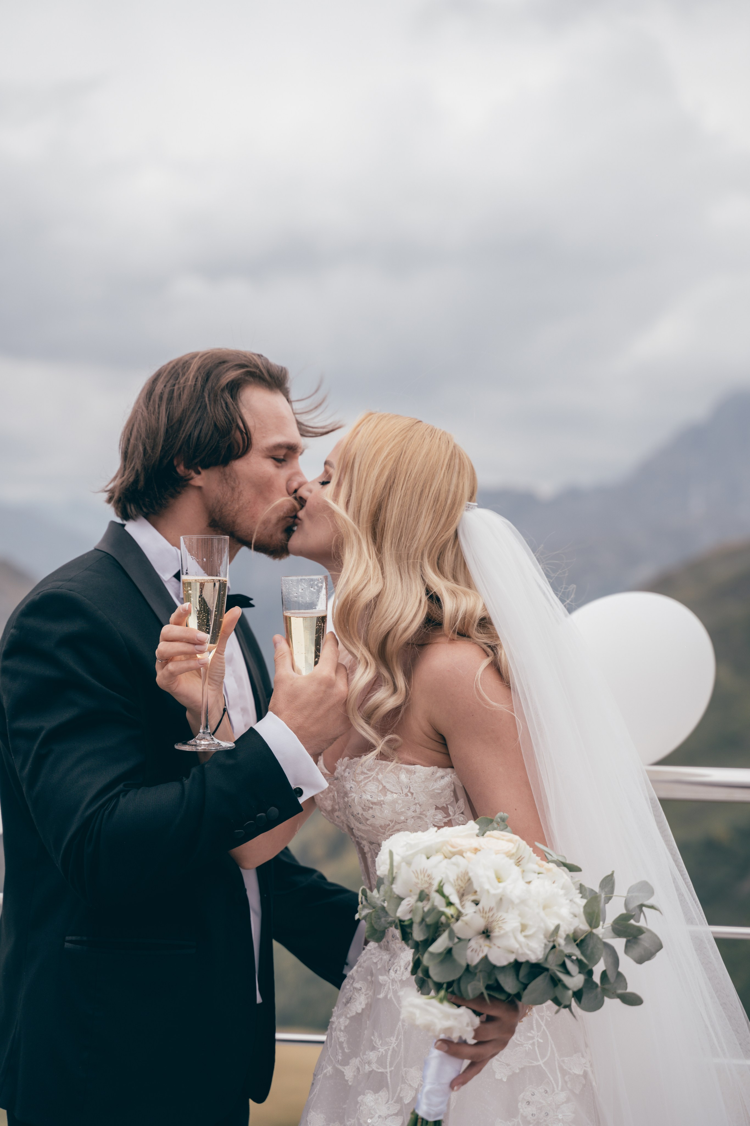 Индивидуальная фотосессия в горах Фотограф КМВ Пятигорск, Железноводск, Ессентуки, Кисловодск Архыз Домбай Горы. Фотограф КМВ|ГОРЫ Пятигорск Железноводск Ессентуки Кисловодск Домбай Архыз Эльбрус