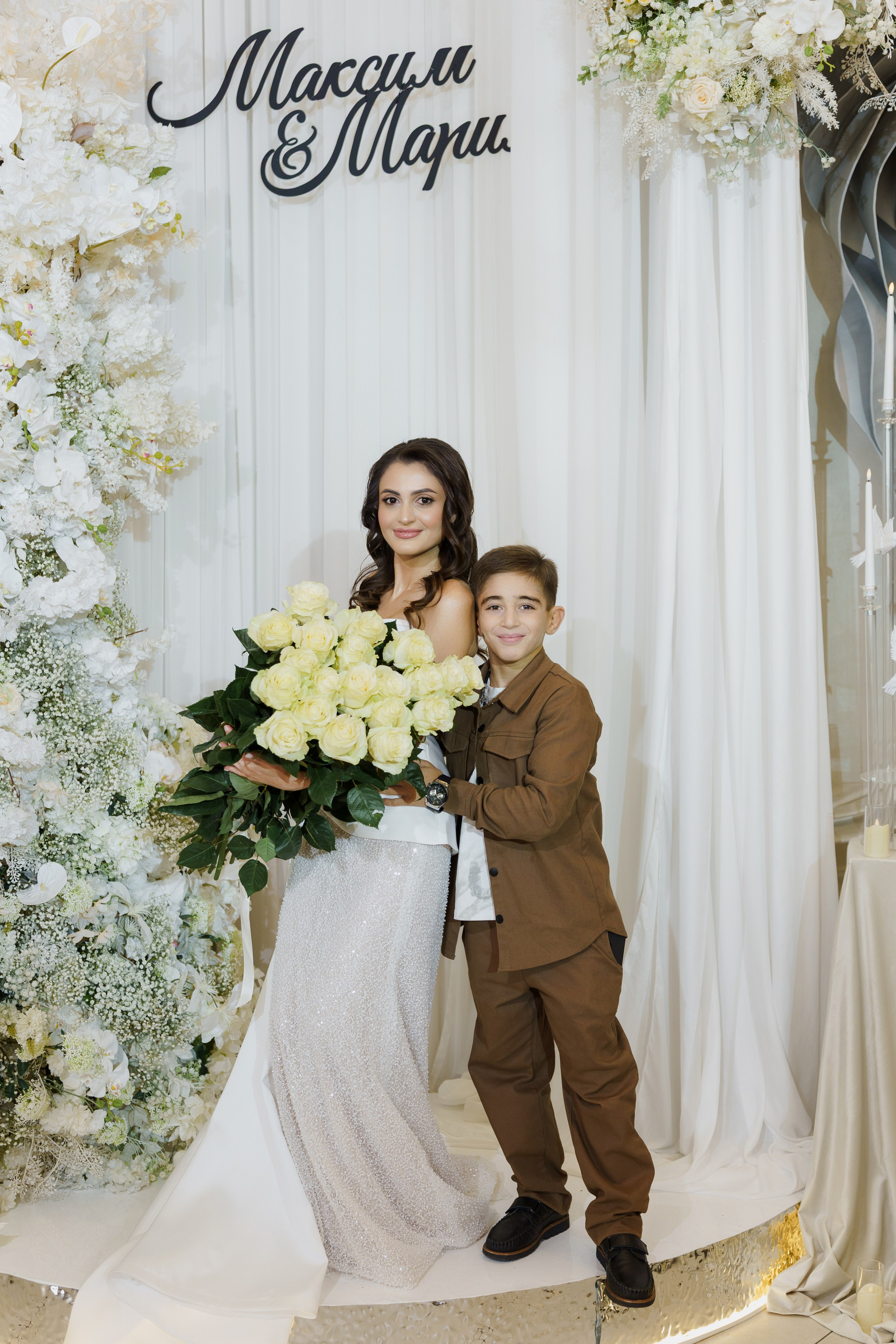 Красивое обручение на берегу чёрного моря в Лермонтово от ТВИНС СТУДИО. ТВИНС СТУДИО — лучшие свадебные фотографы и видеографы в Краснодаре