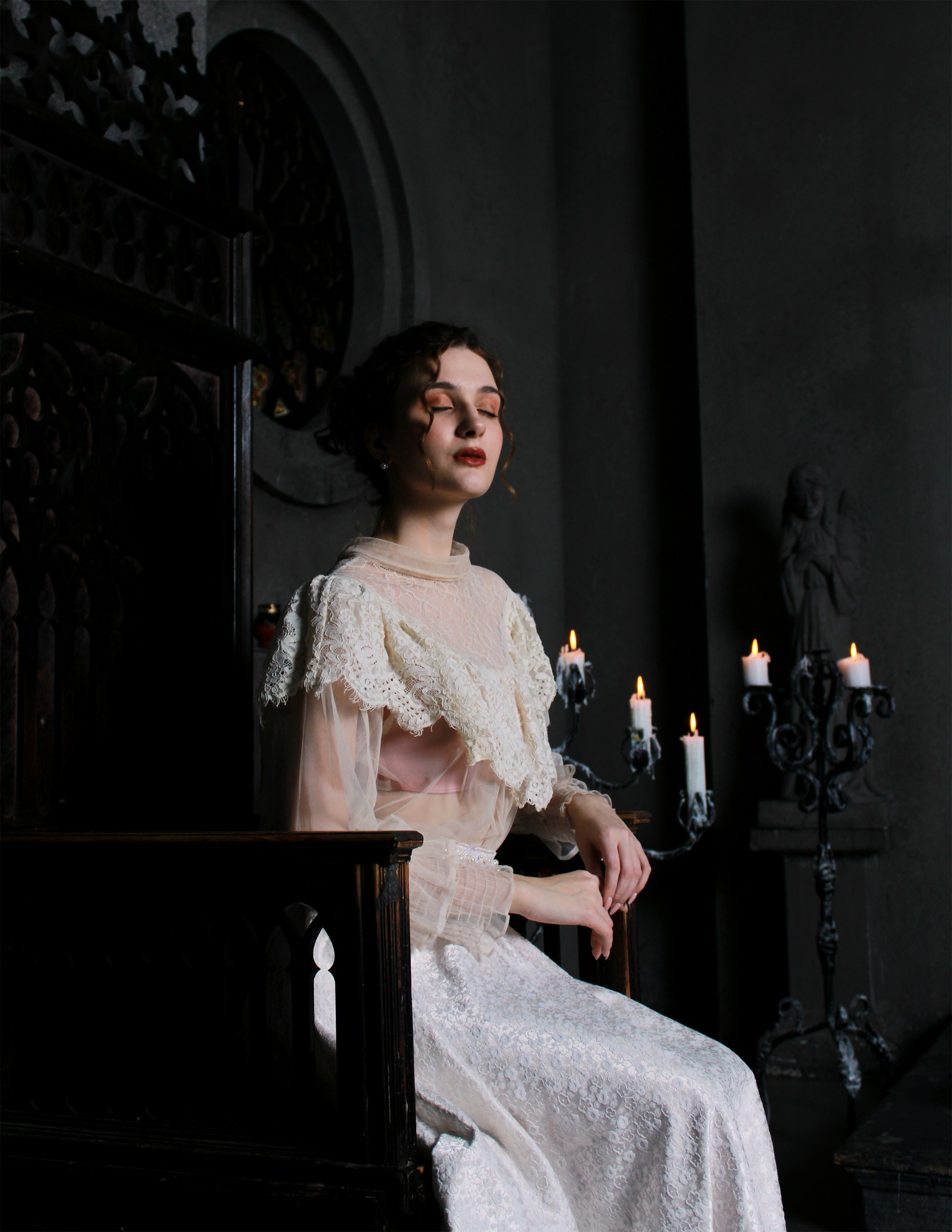 Готика (студия). Женский портретный фотограф в Москве Анастасия Карпова