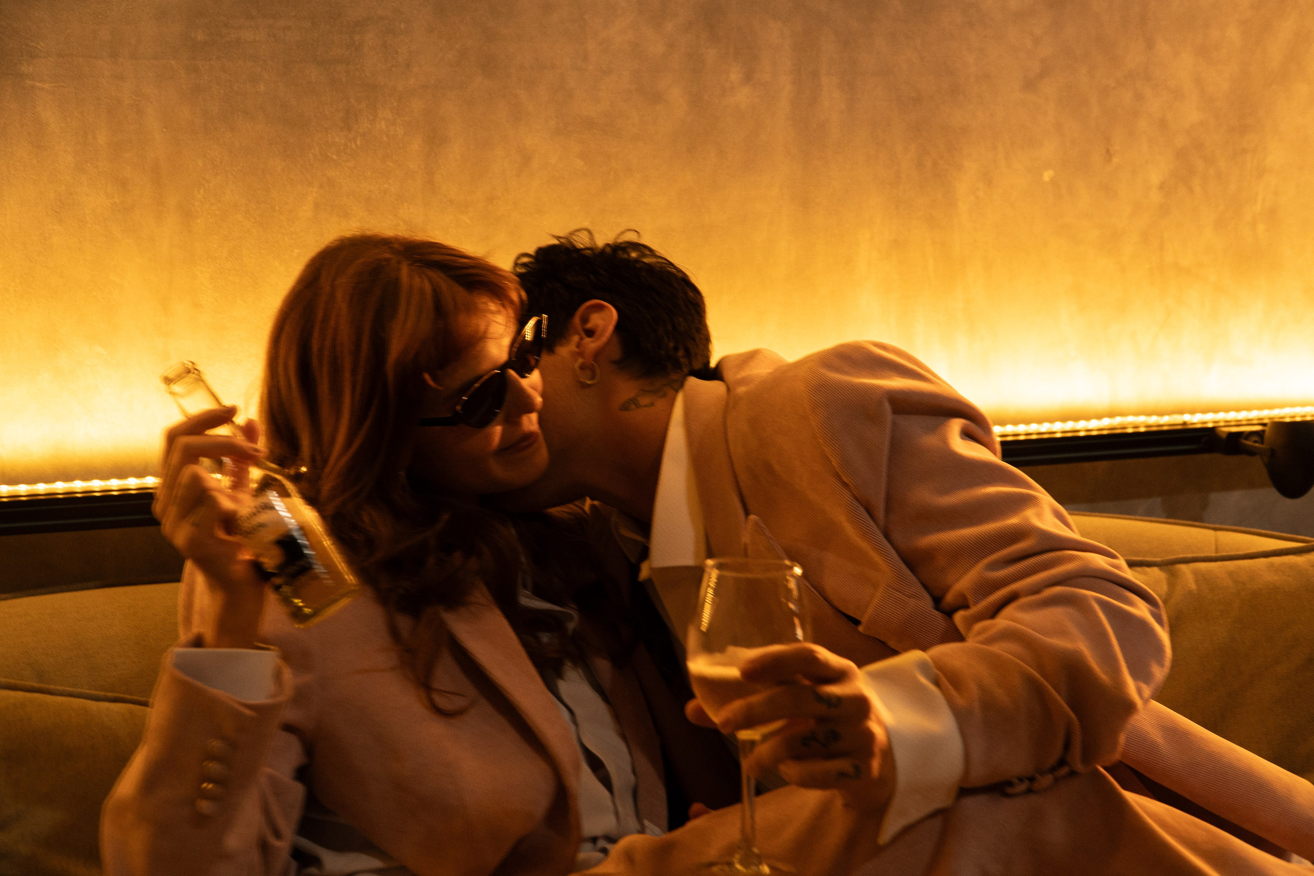 «The kitchen». Wedding Photographer in Barcelona and Medellin