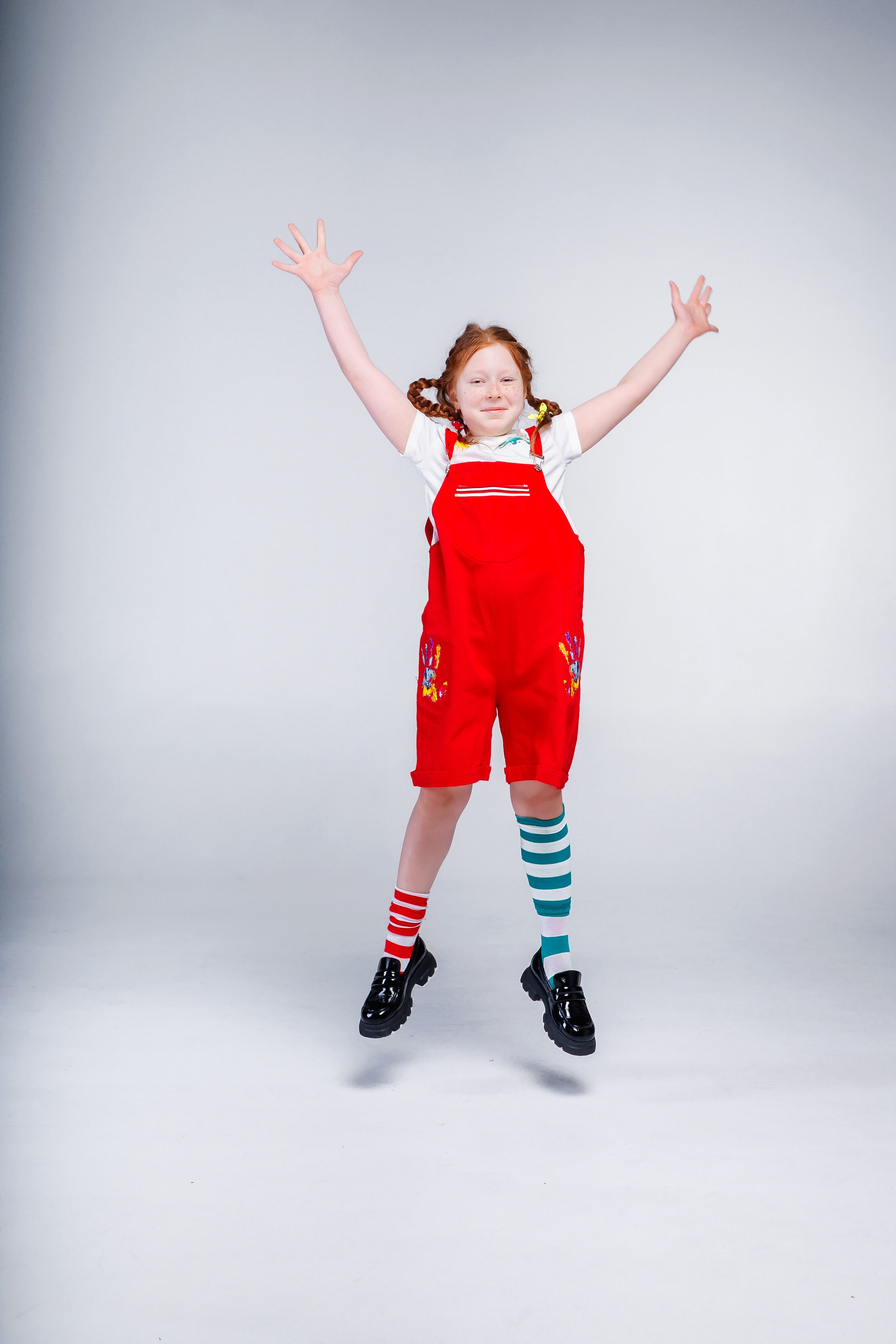 Съемка в студии на Афишу или другие нужды. Семейный и Свадебный фотограф в Астане Александр Астапов