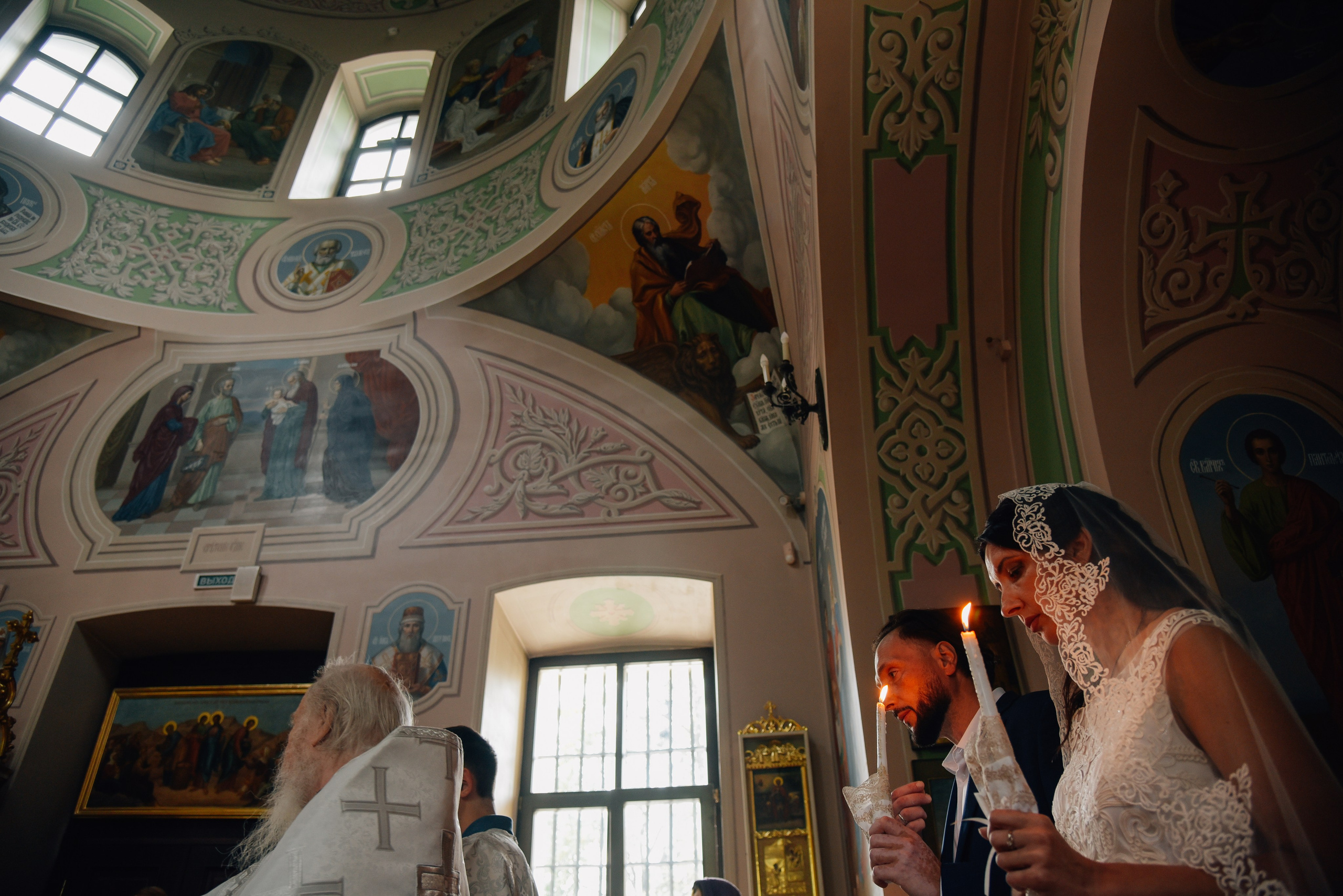 Венчание Храм Живоначальной Троицы на Воробьёвых горах. Фотограф Лола Волна, город Москва