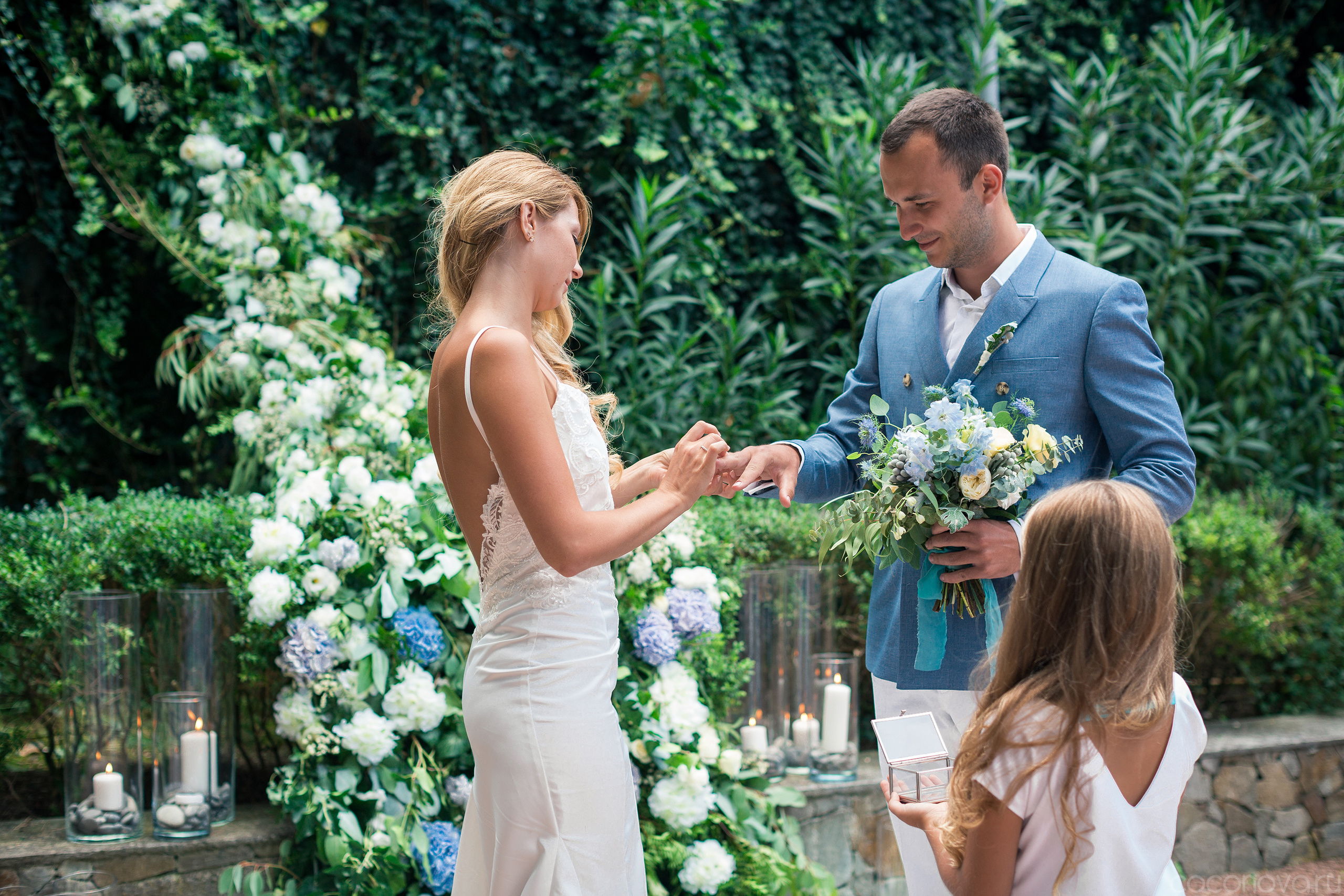 Wedding by the Sea. Valeria Coconova Photographer Italy Como Milan
