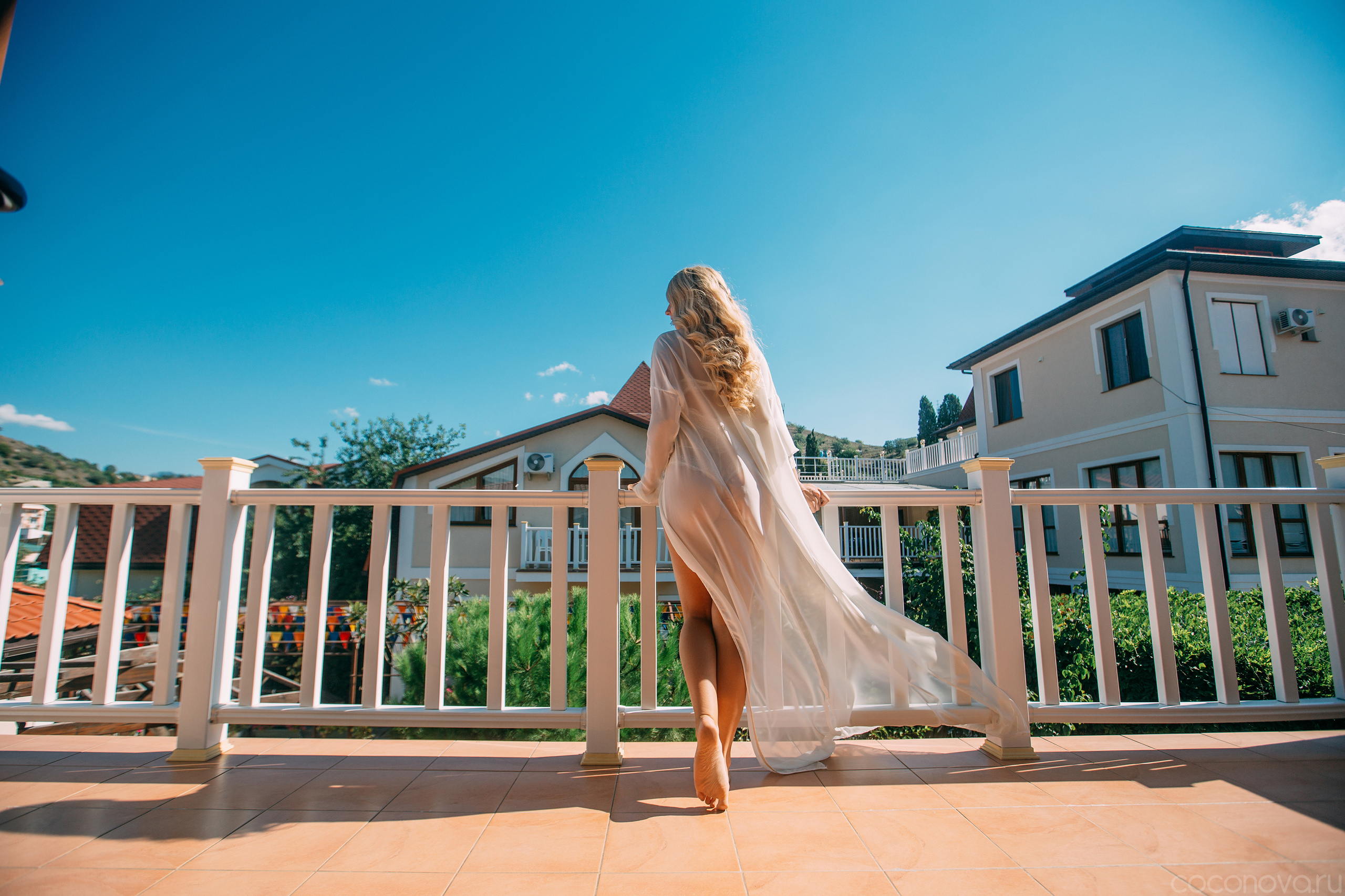 Wedding by the Sea. Valeria Coconova Photographer Italy Como Milan