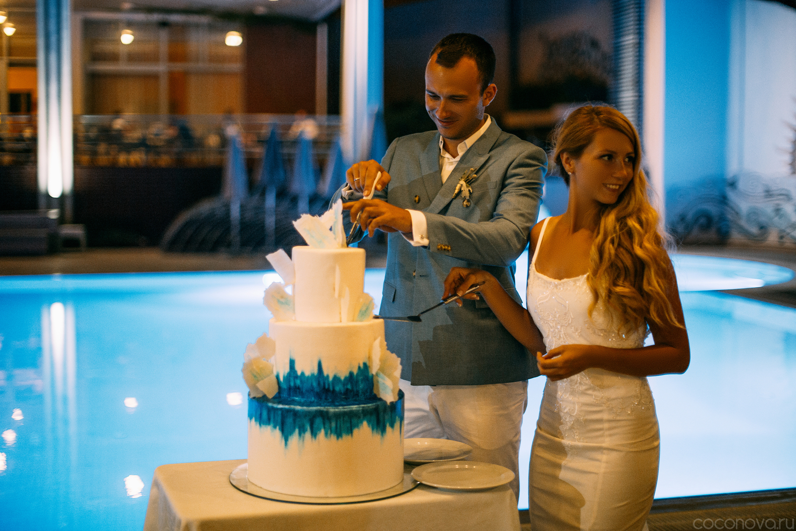 Wedding by the Sea. Valeria Coconova Photographer Italy Como Milan