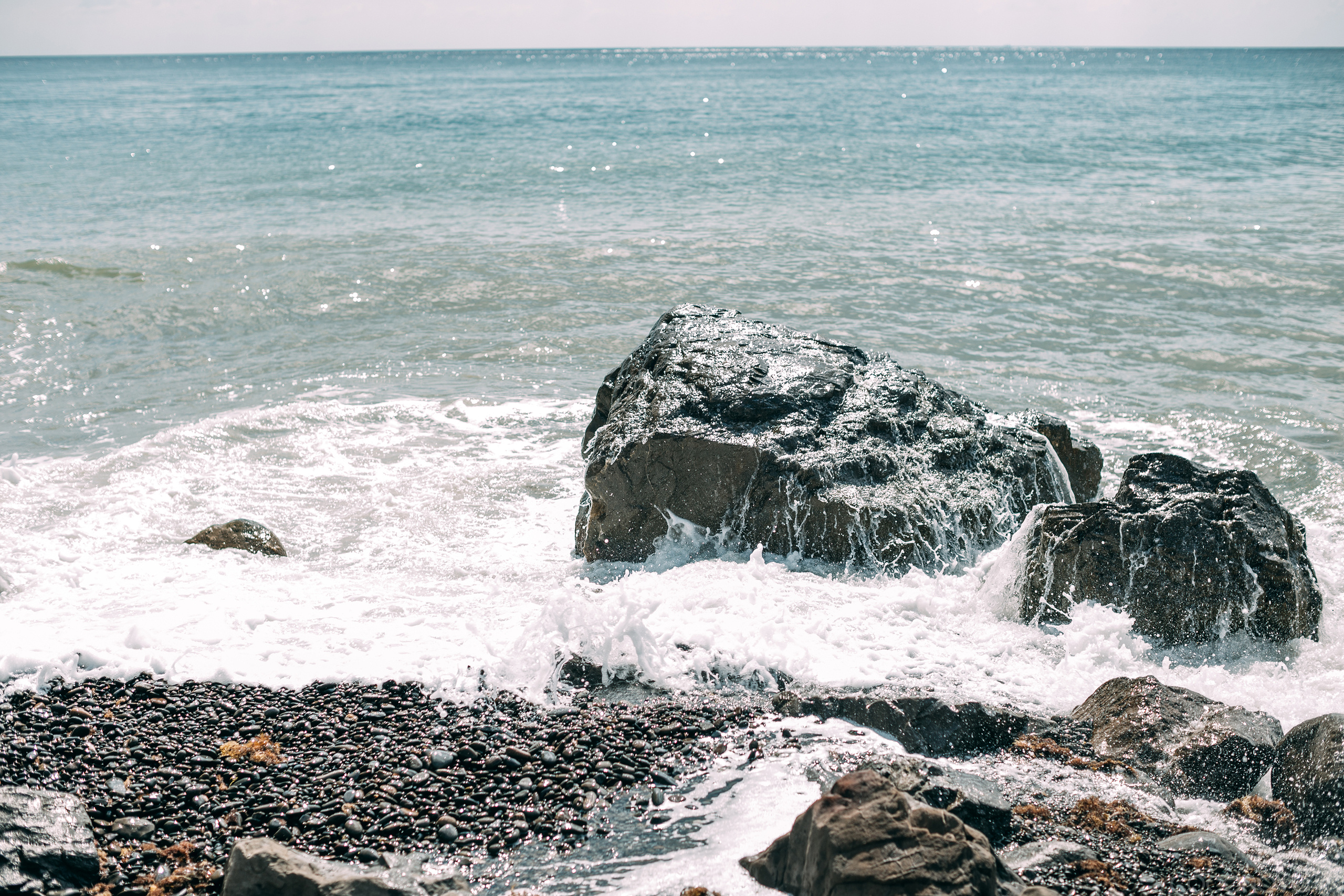Wedding by the Sea. Valeria Coconova Photographer Italy Como Milan