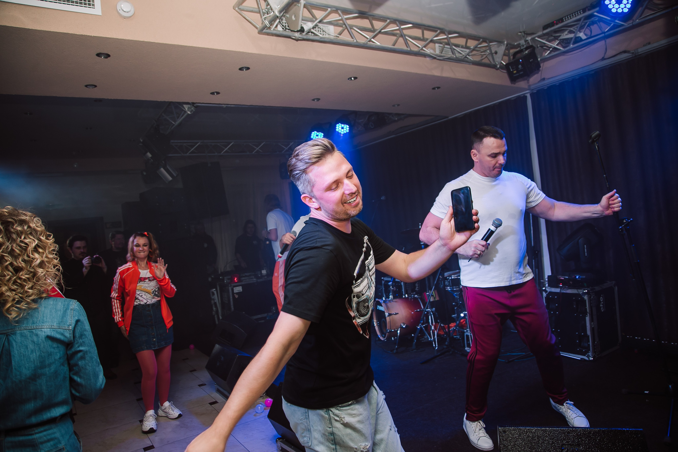 С «Иванушками». Фотограф в Красноярске Надежда Воскресенская