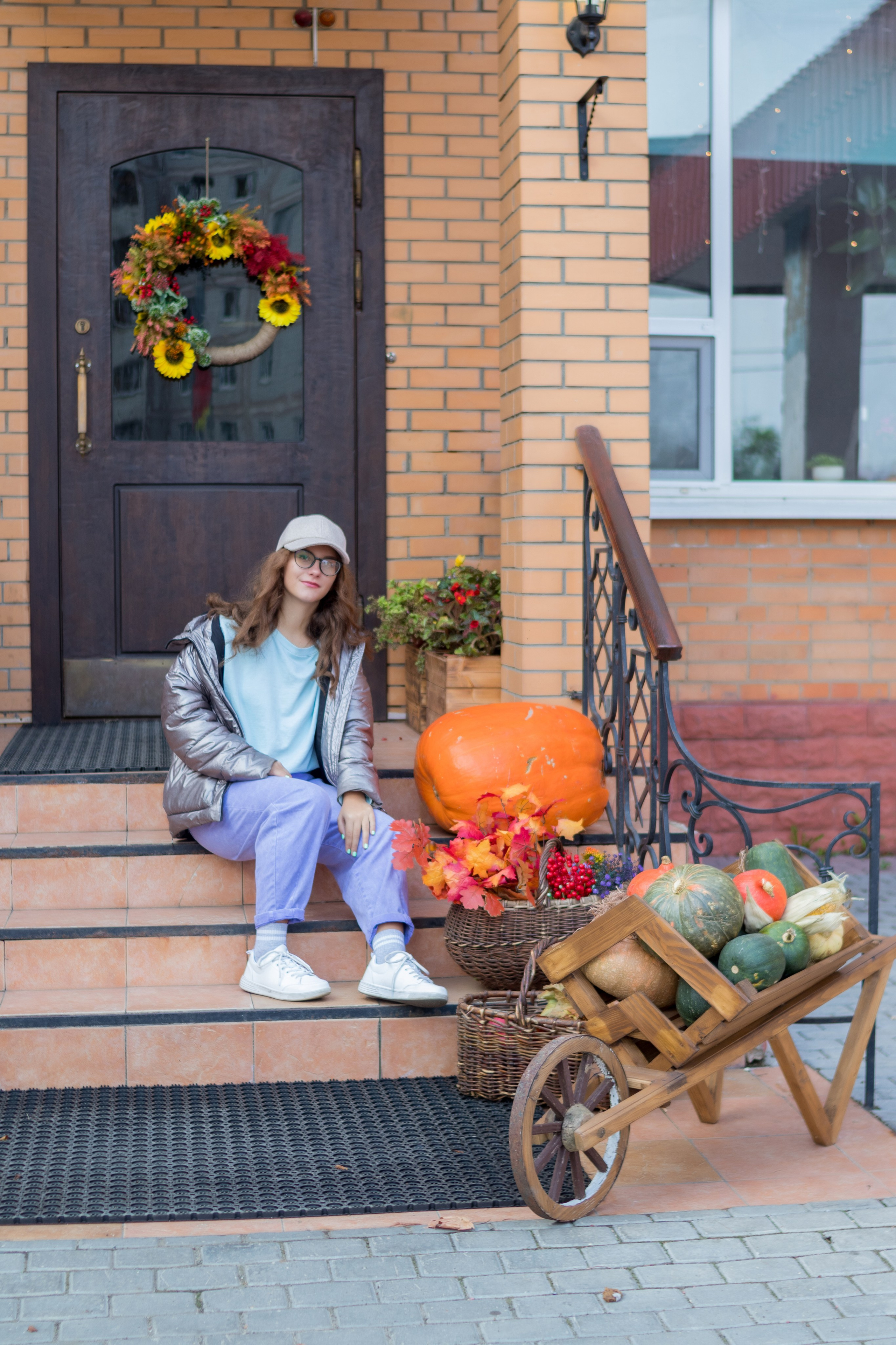 Вероника и Полина в парке им. О. Степанова октябрь 2021. Фотограф в Серпухове Наталья Руденко