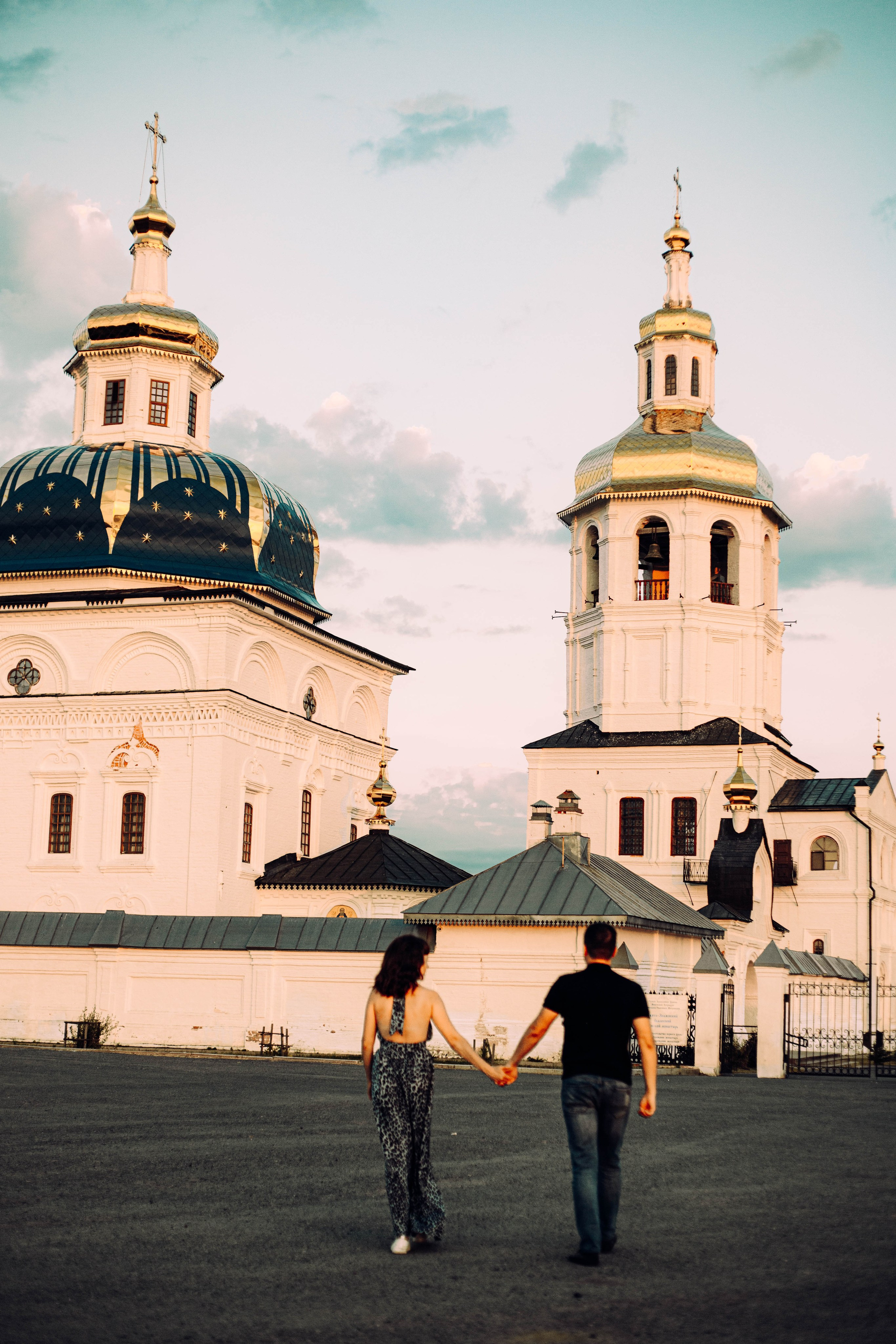 На закат. Арт-фотограф Крис Л. в Тобольске: портрет, семейные, свадьбы