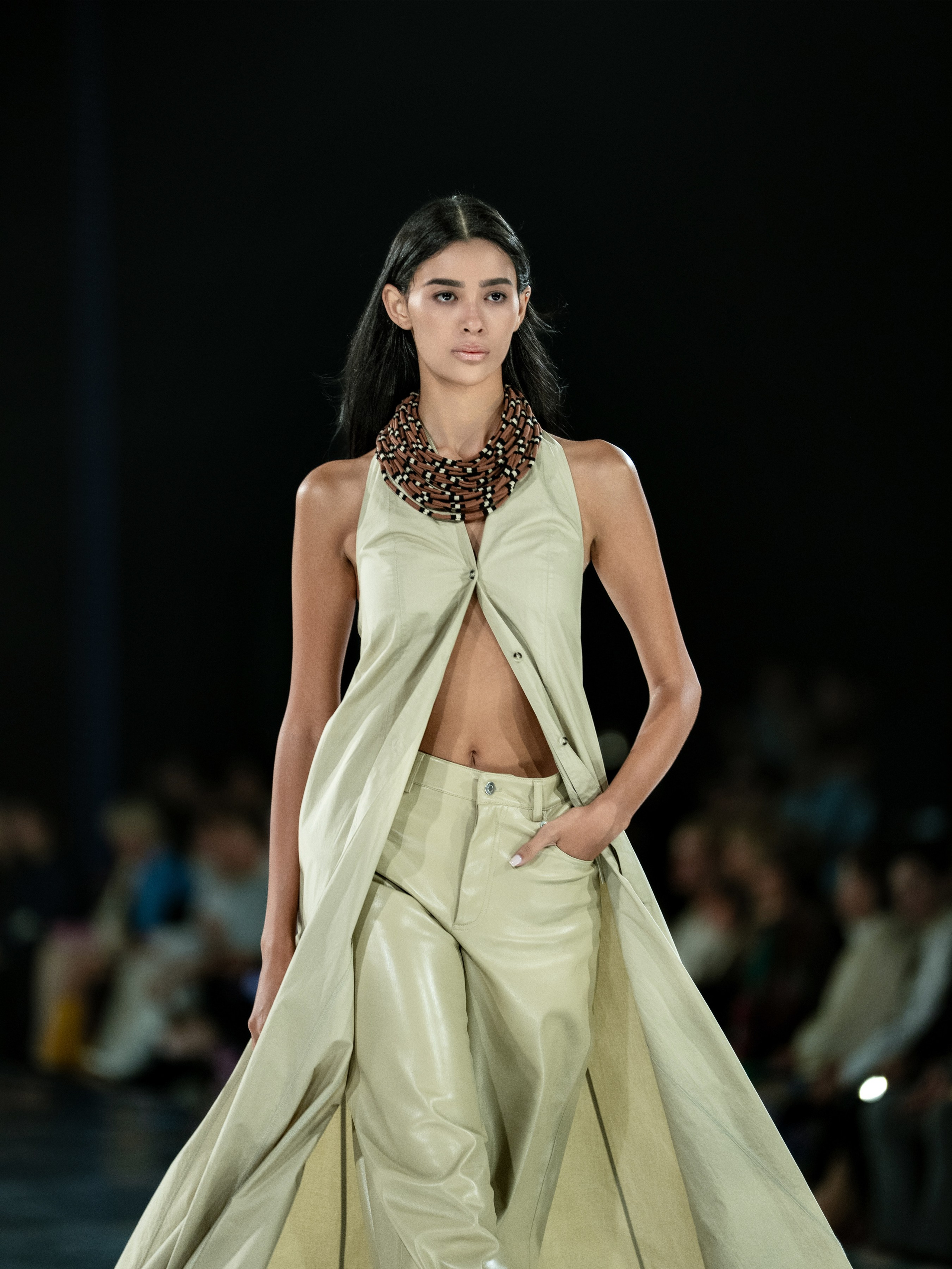 Visa Fashion Week Nanushka. Сайт Алматинского НЮ АРТ, будуар и фэшн фотографа Дениса Карпенко