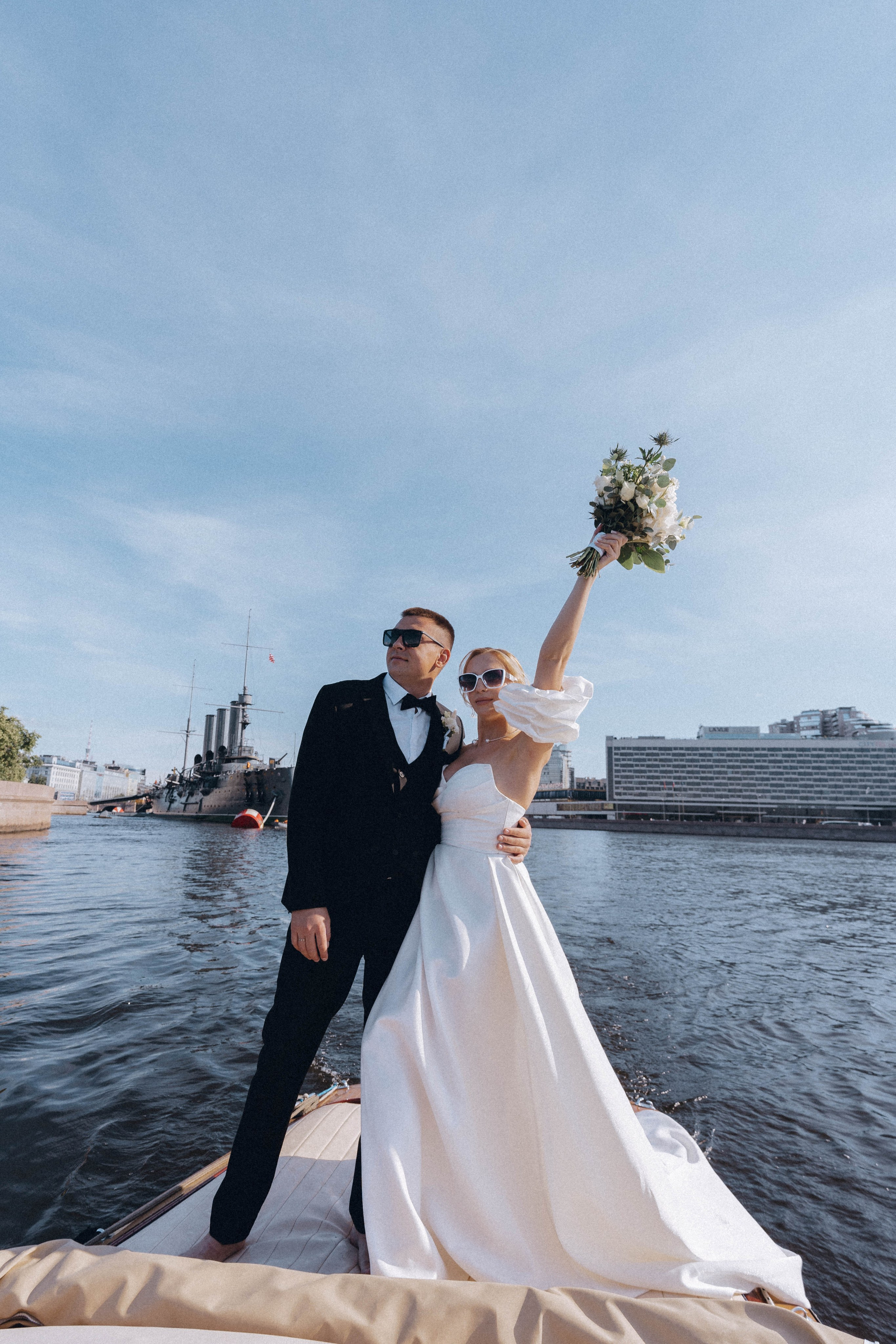 СВАДЕНБНАЯ СЬЕМКА НА КАТЕРЕ ПО КАНАЛАМ САНКТ-ПЕТЕРБУРГА И В АКВАТОРИИ НЕВЫ. Профессиональный фотограф, Санкт-Петербург — Виктория Богомолова