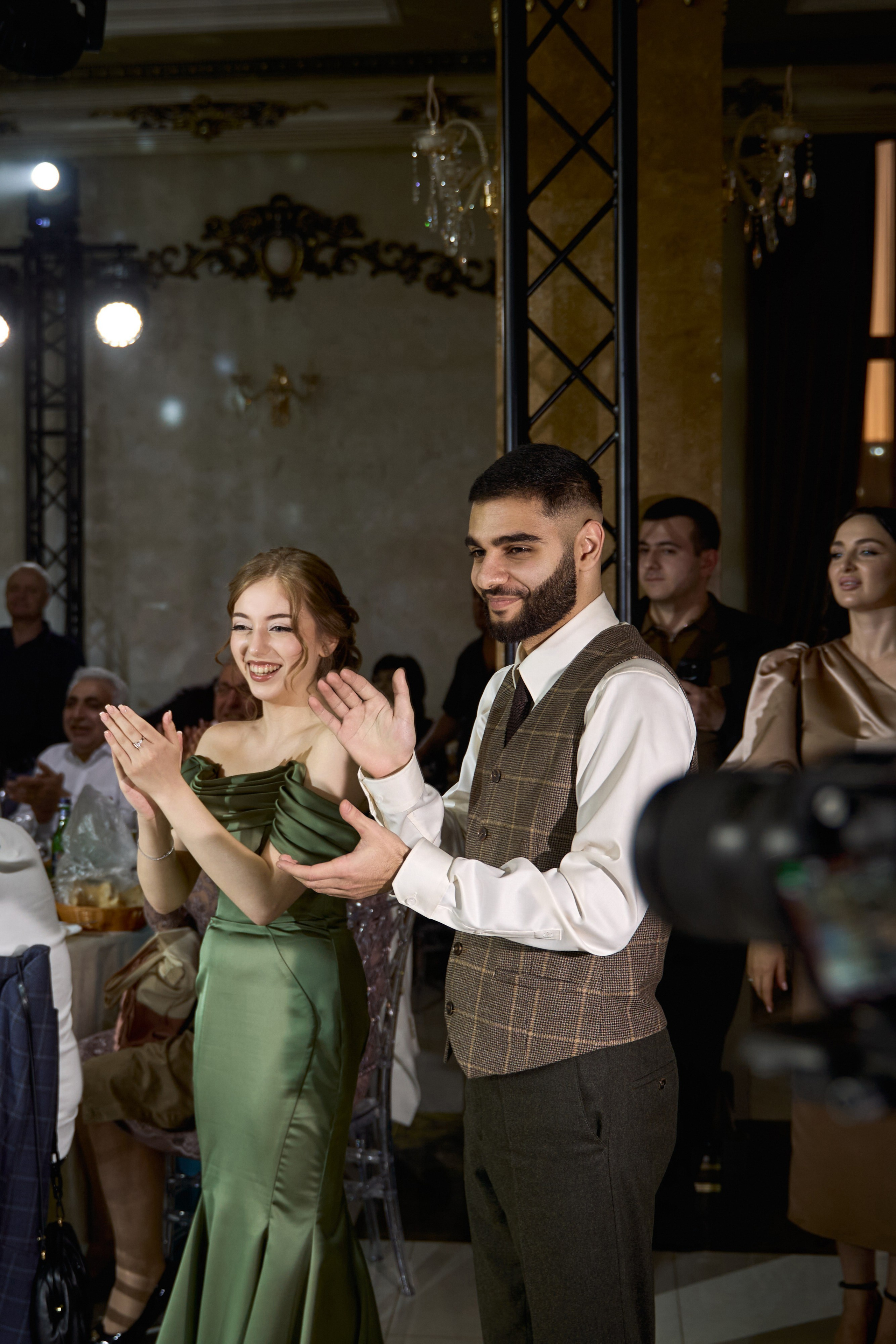 Красивое и чувственное сватовство Рафаэля & Алины в GOLDEN PALACE от ТВИНС СТУДИО. ТВИНС СТУДИО — лучшие свадебные фотографы и видеографы в Краснодаре