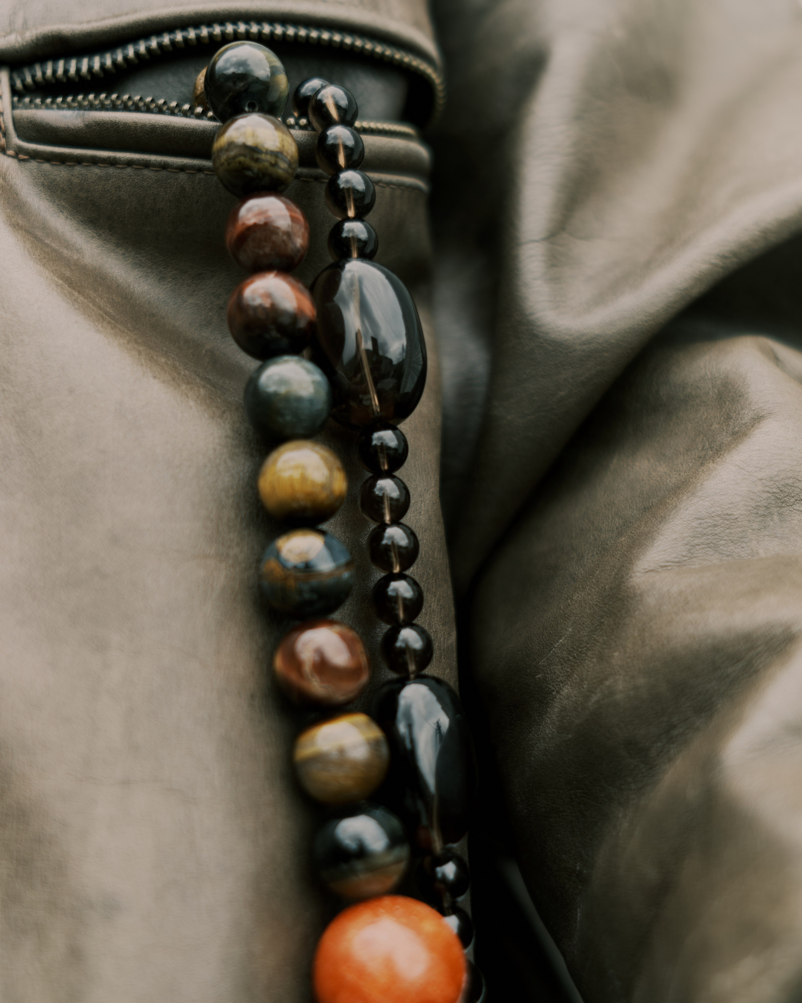 Content for OMNIS. DISEMICHASNOVA