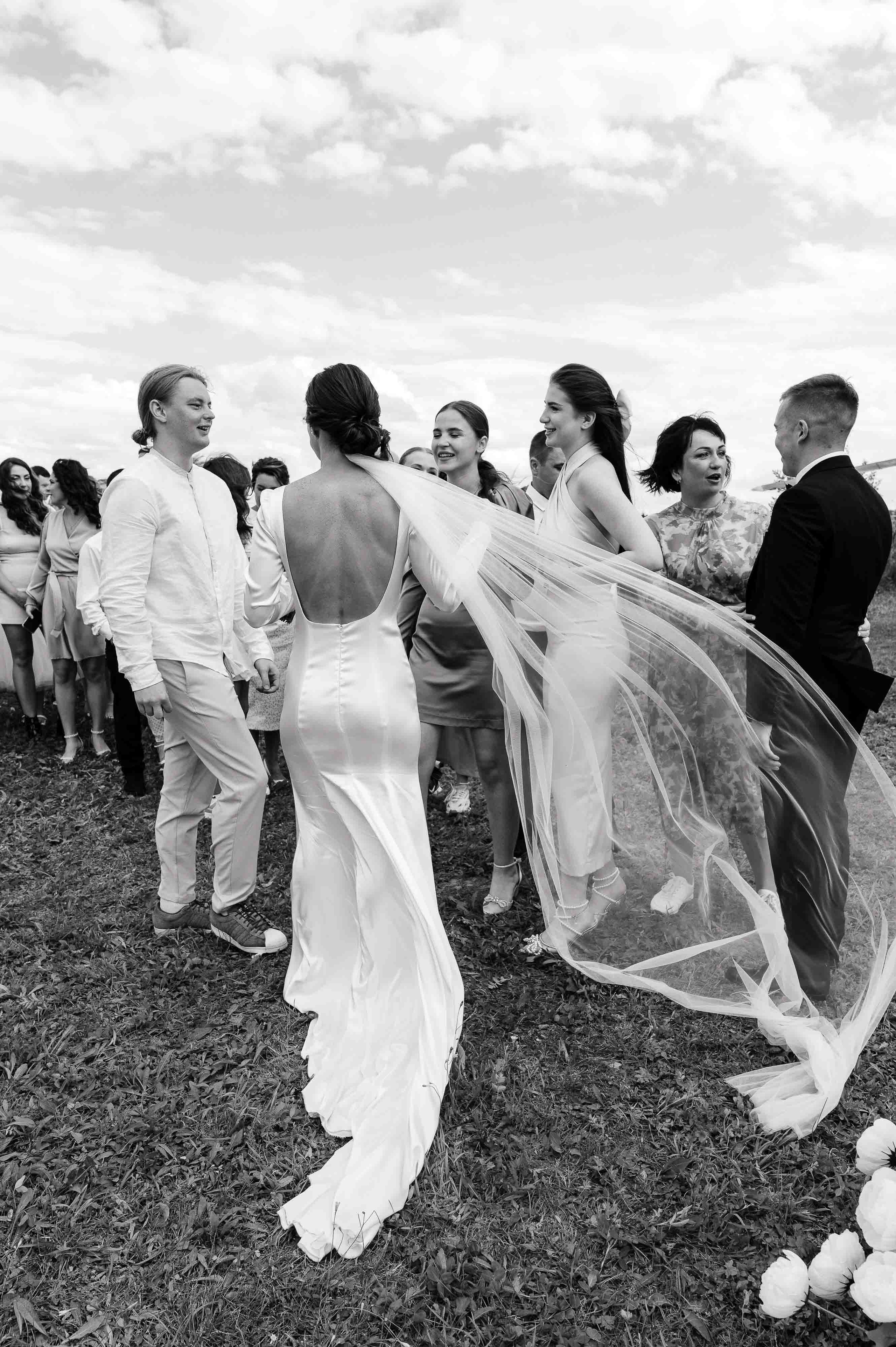 Совместные сборы в отеле. Свадебный и семейный фотограф в Котласе Никита Попов