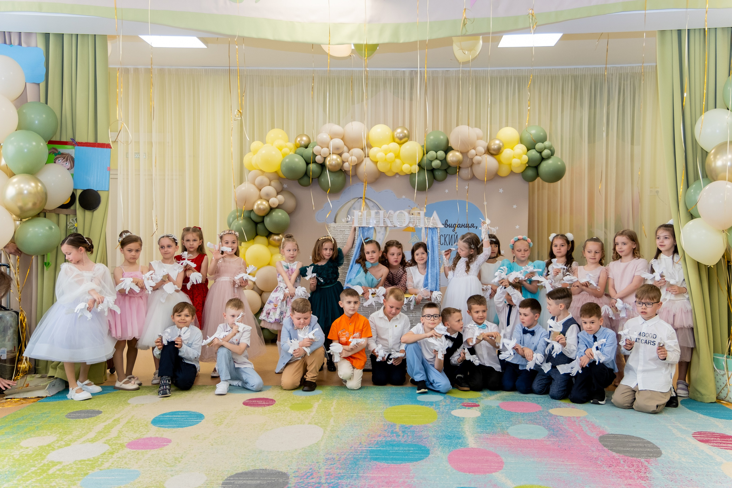 Выпускной. Профессиональный фотограф в Москве и Одинцово Родика Архип