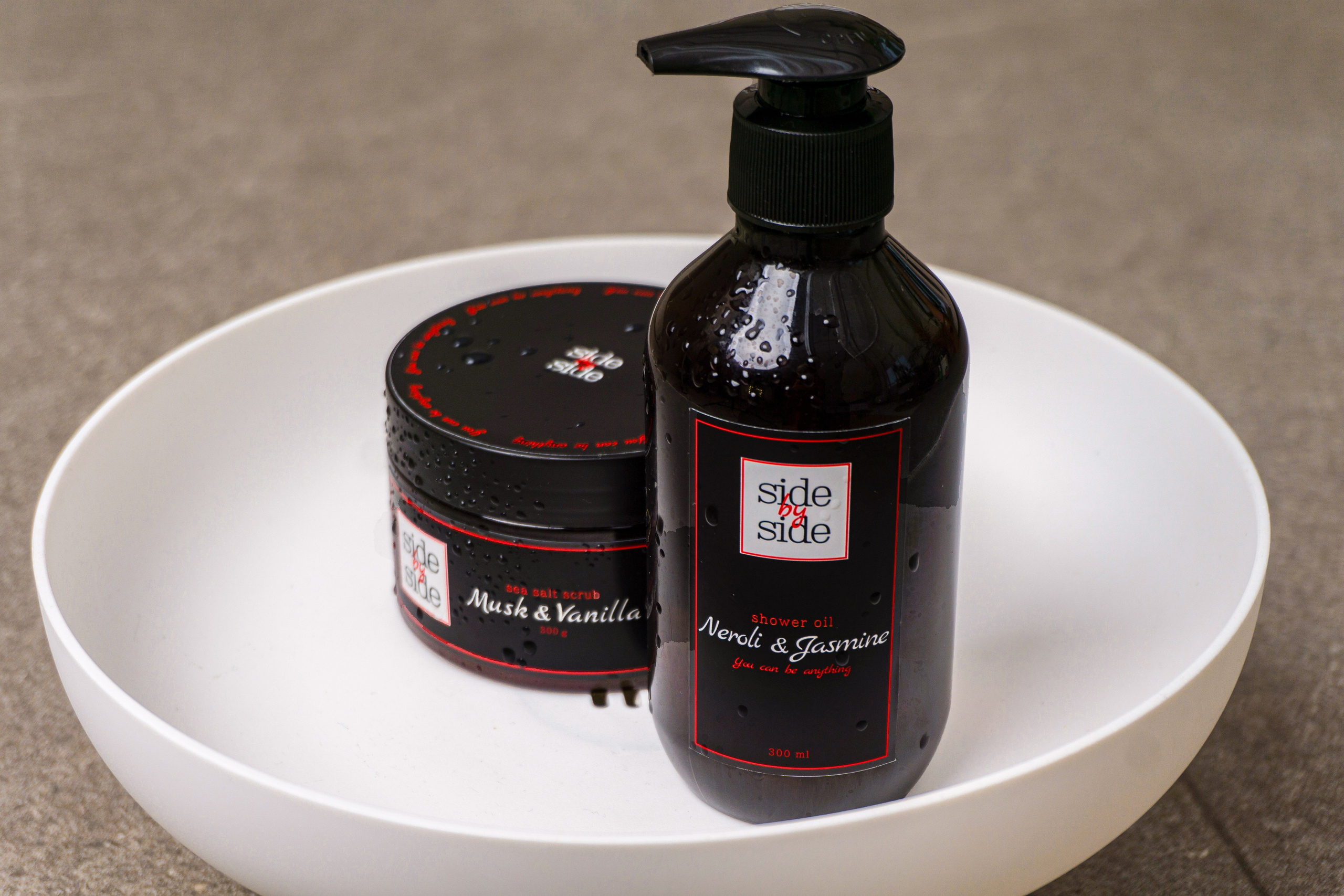 Side by side. Фотограф