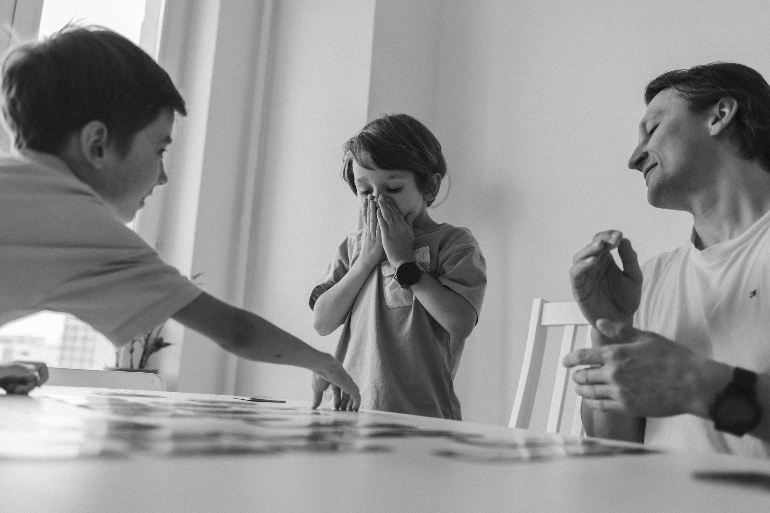 Катя, Паша, Валера и Родион ждут братика. Семейный фотограф в Москве
