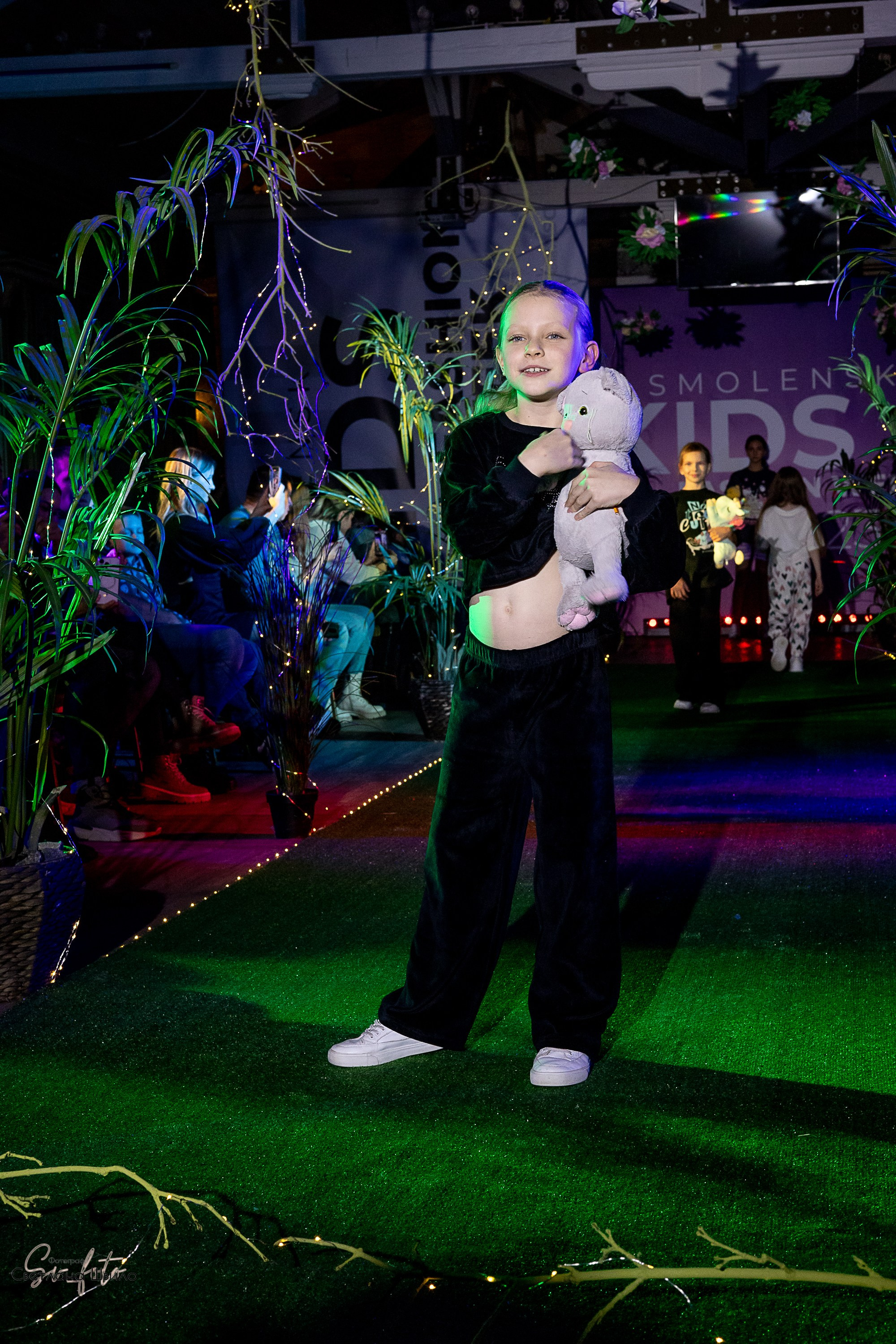 Smolensk Fashion Week_показы_ДЕНЬ 3_ФИНАЛ_Алиса в стране чудес. Главная