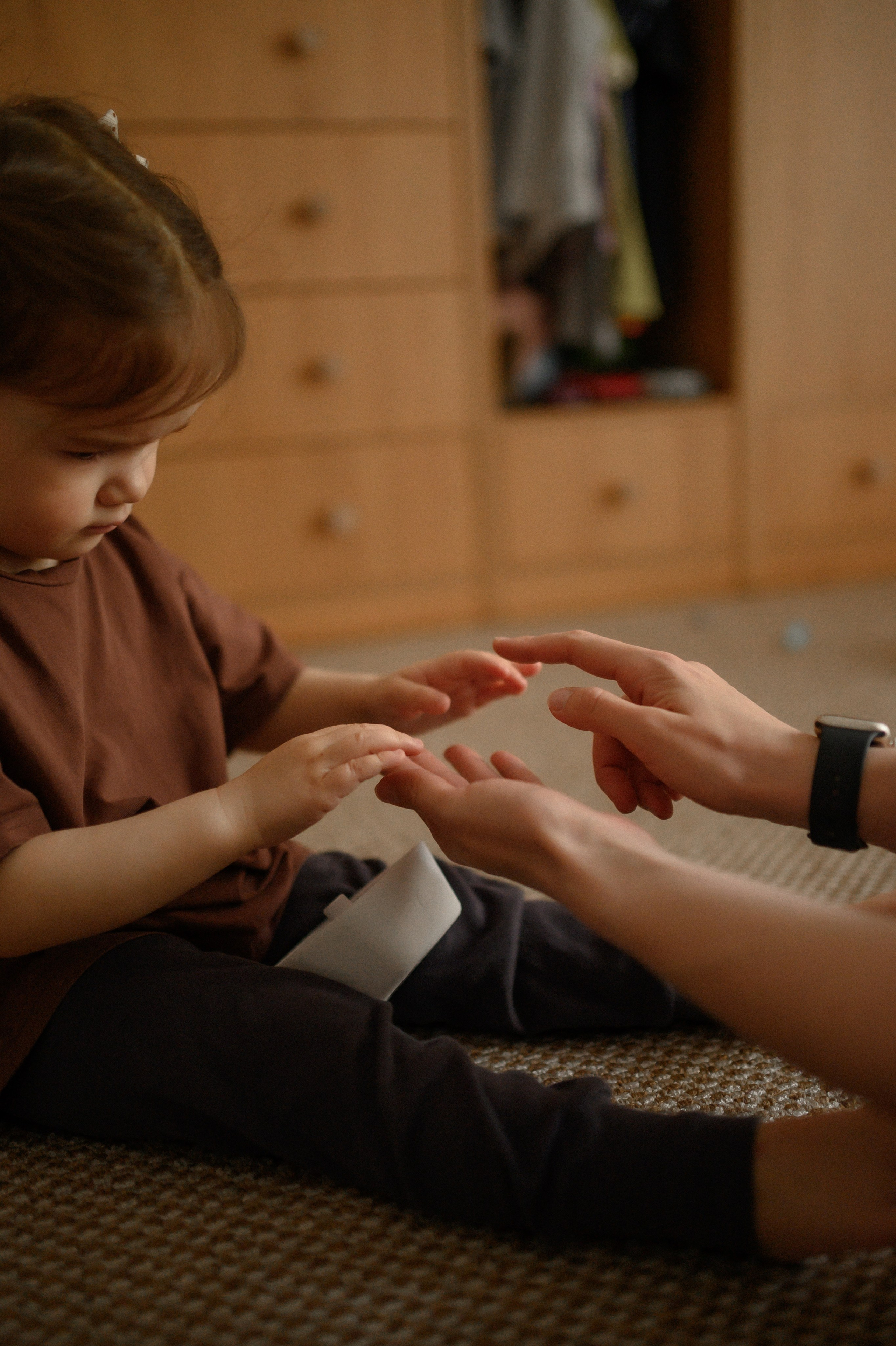 Руслан, Марта и Кира дома. Семейный и свадебный lifestyle-фотограф в Москве Мария Петрова