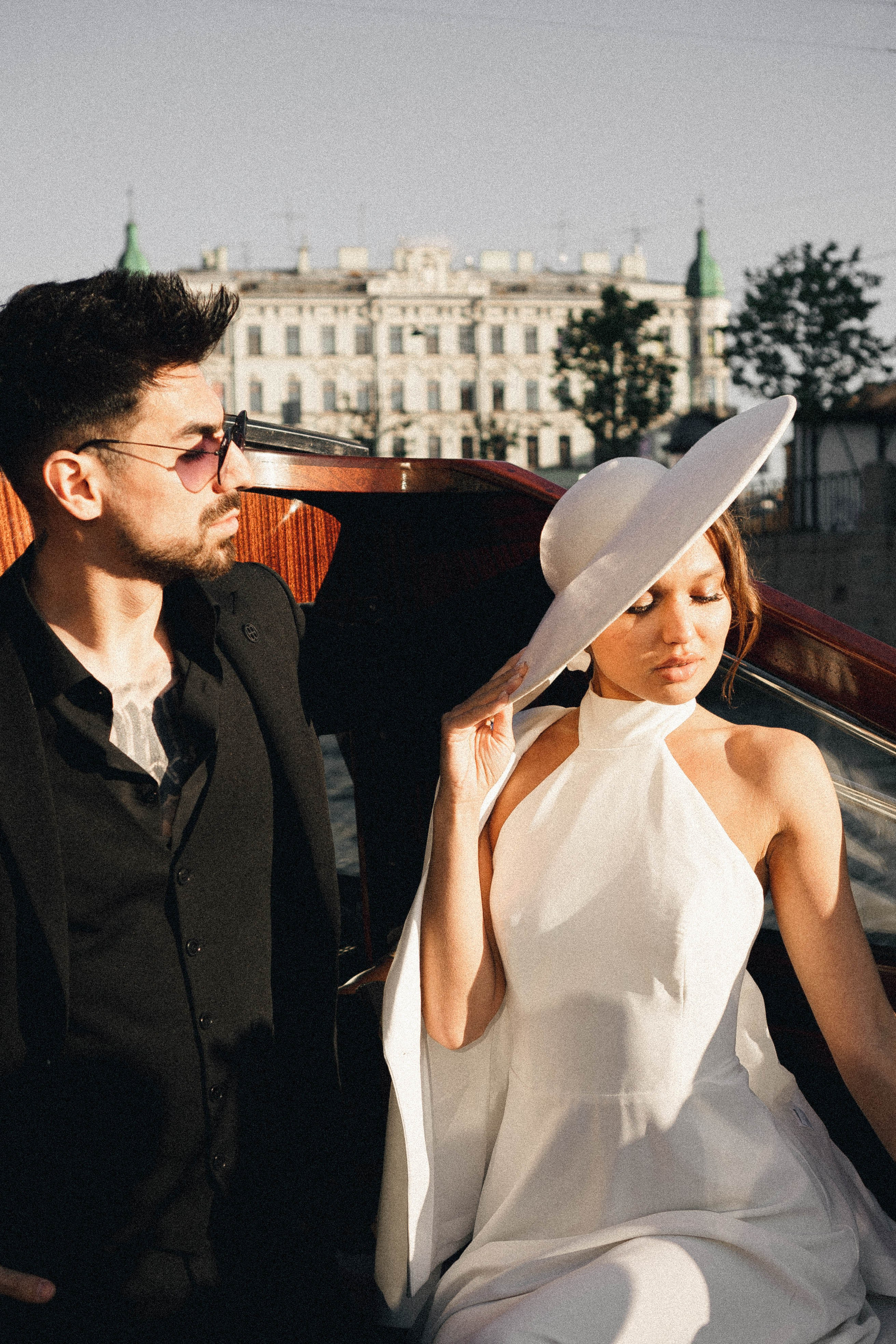 СВАДЕНБНАЯ СЬЕМКА НА КАТЕРЕ ПО КАНАЛАМ САНКТ-ПЕТЕРБУРГА И В АКВАТОРИИ НЕВЫ. Профессиональный фотограф, Санкт-Петербург — Виктория Богомолова