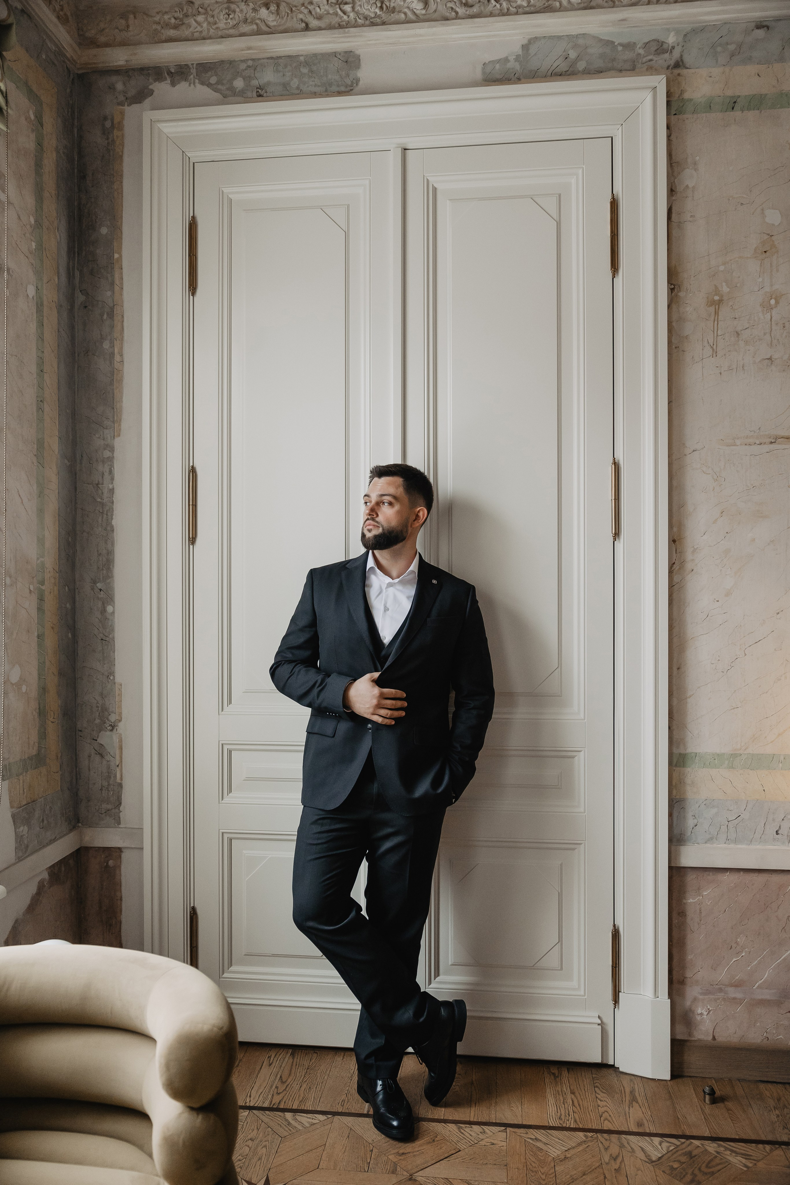 утро жениха в отеле Twelve Reasons в Москве