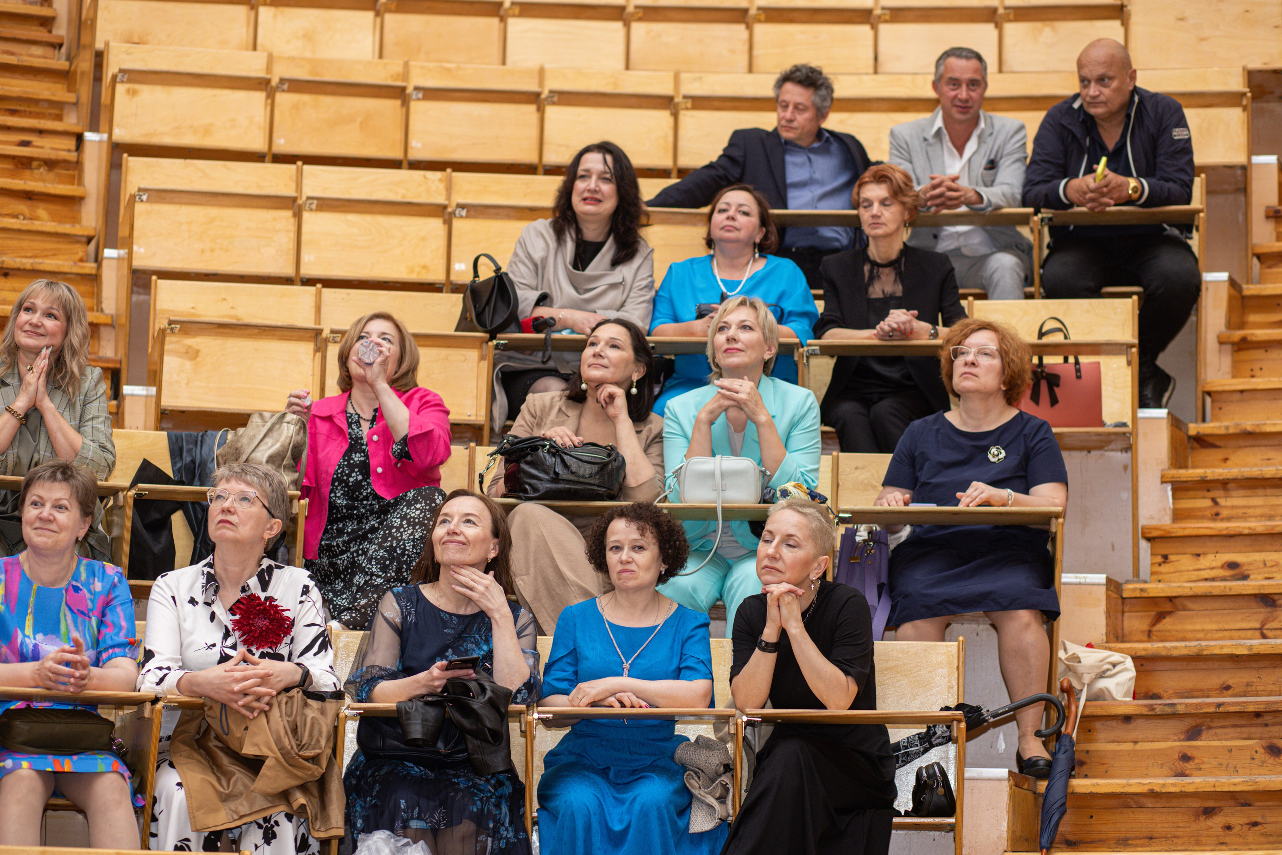 Встреча выпускников. Стоматологи СПб. Семейный фотограф в Вышнем Волочке — Ульяна Иванова | Фотосессии для всей семьи