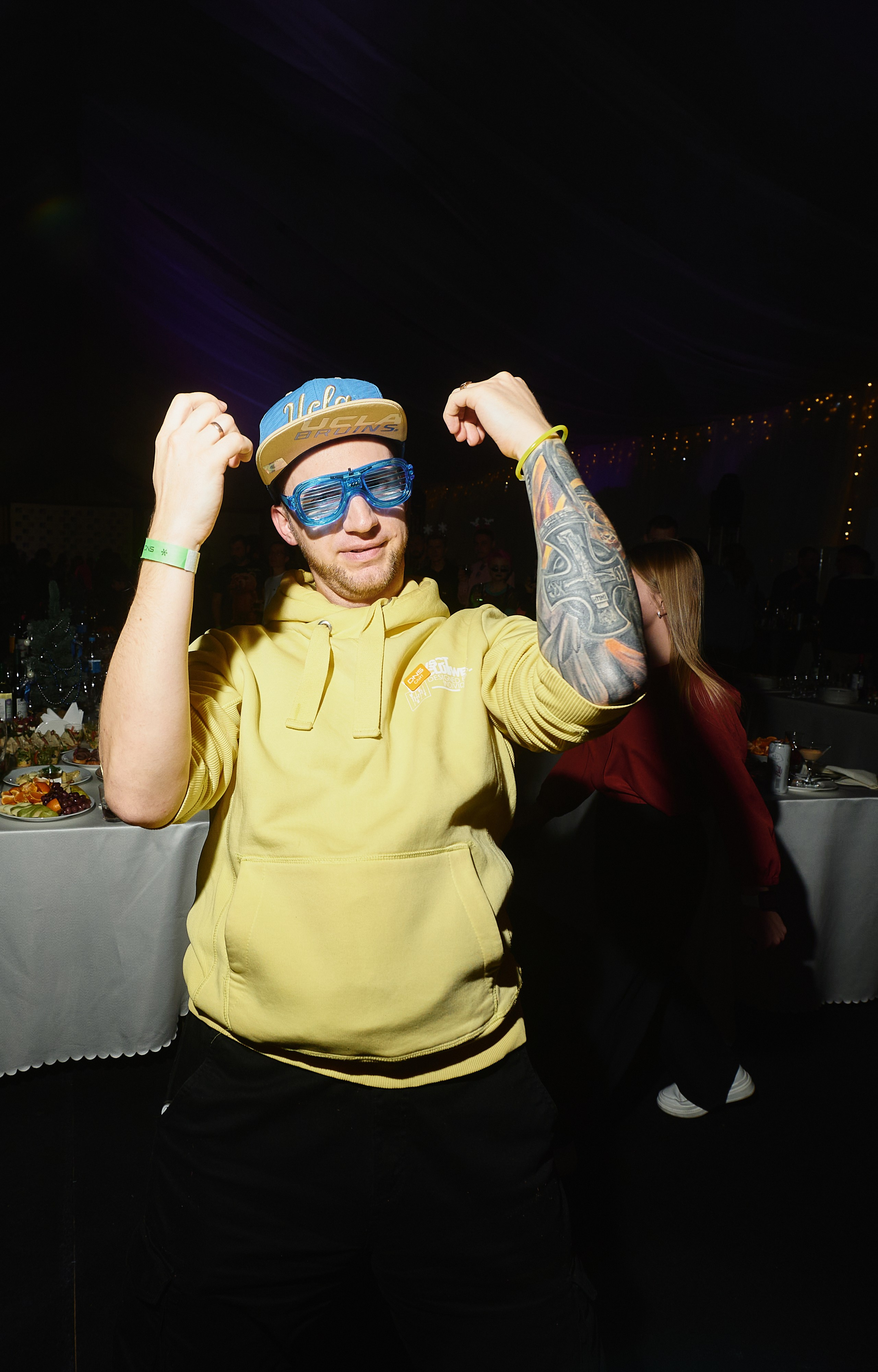 DNS НГ Корпаратив. Свадебный фотограф во Владивостоке Гарагуля Игорь