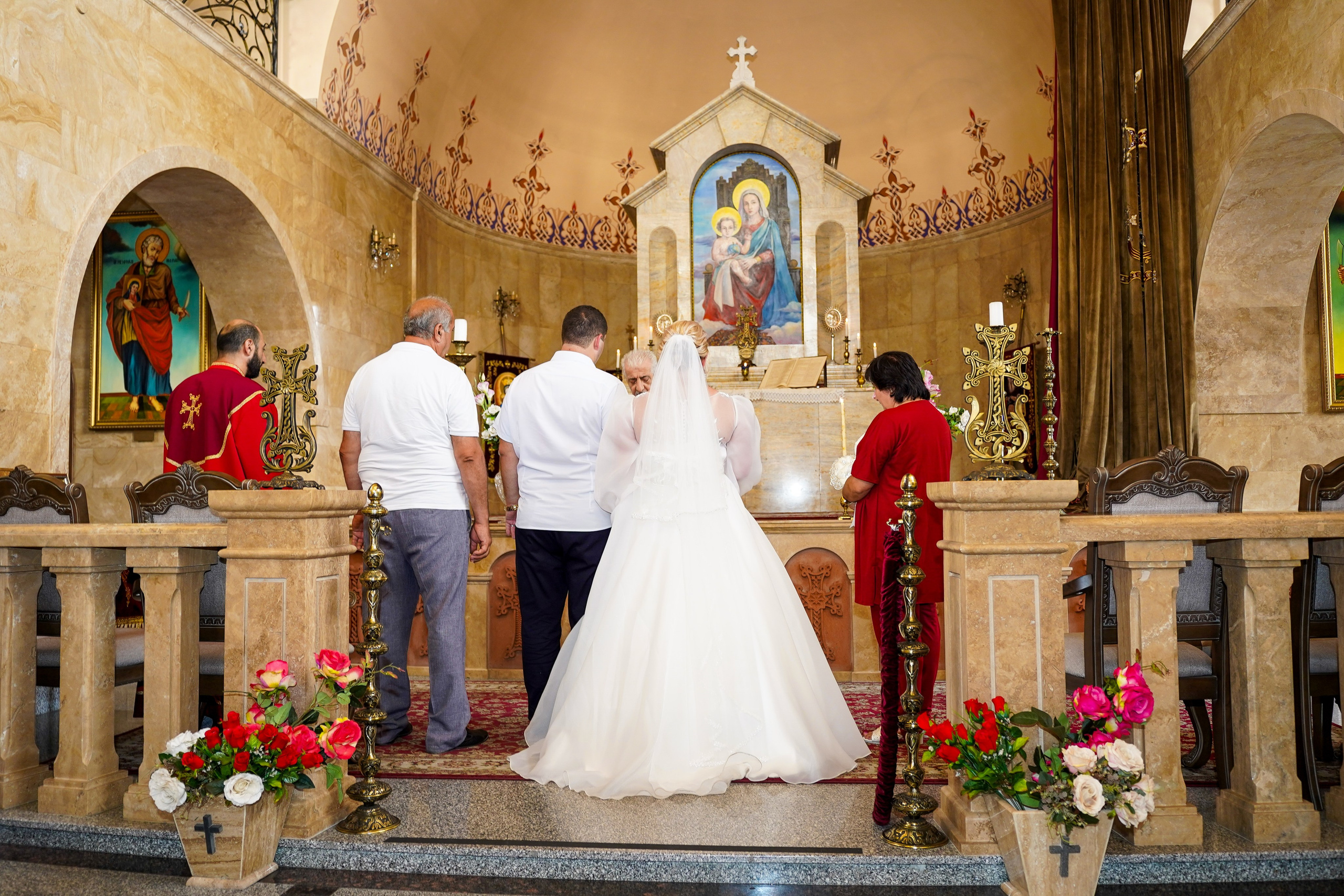 Обряд венчания в Армянской церкви. Фотограф Новороссийск | Геленджик и ЮФО Эльвина Ясинская