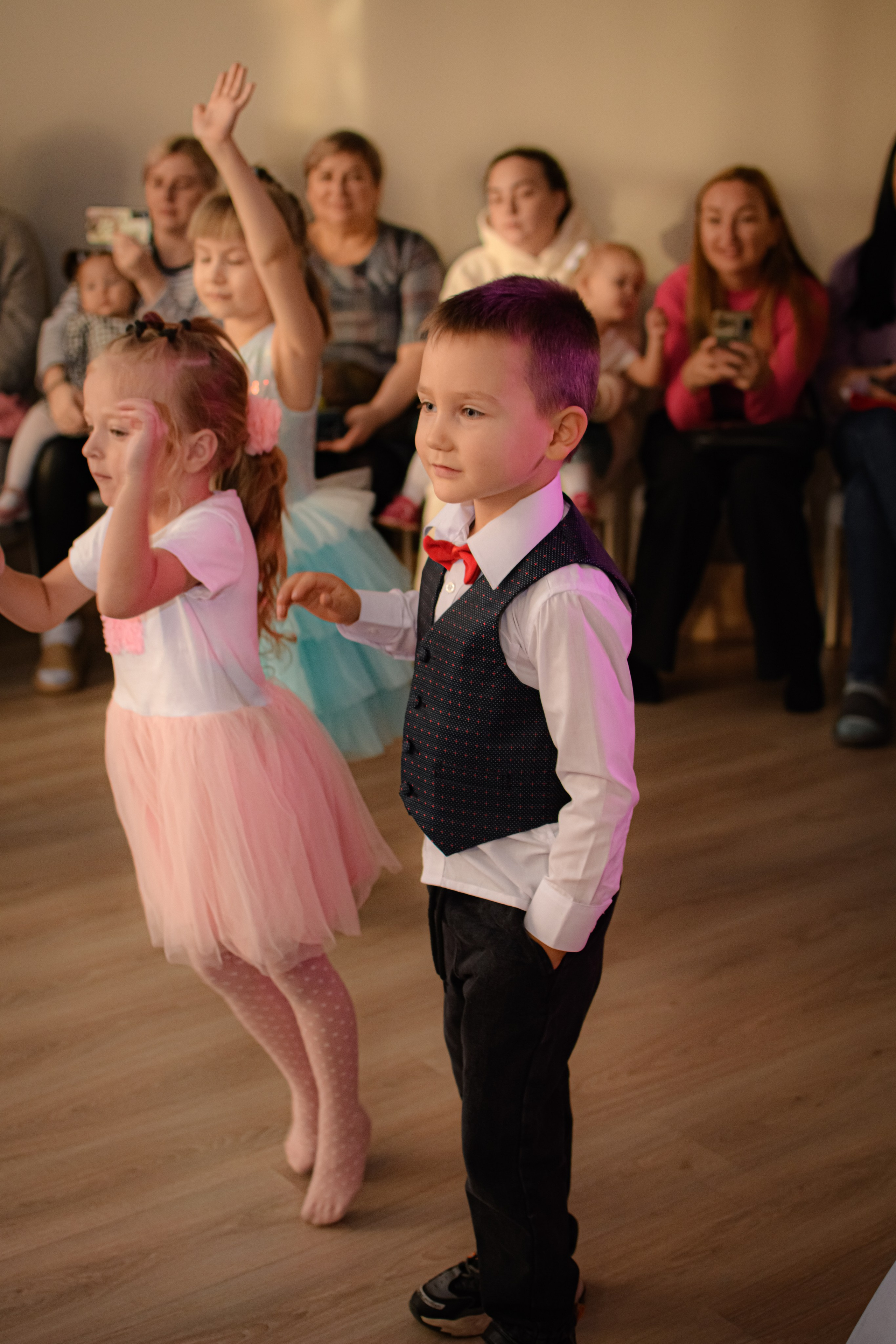 HAPPY NEW YEAR. Photokarish