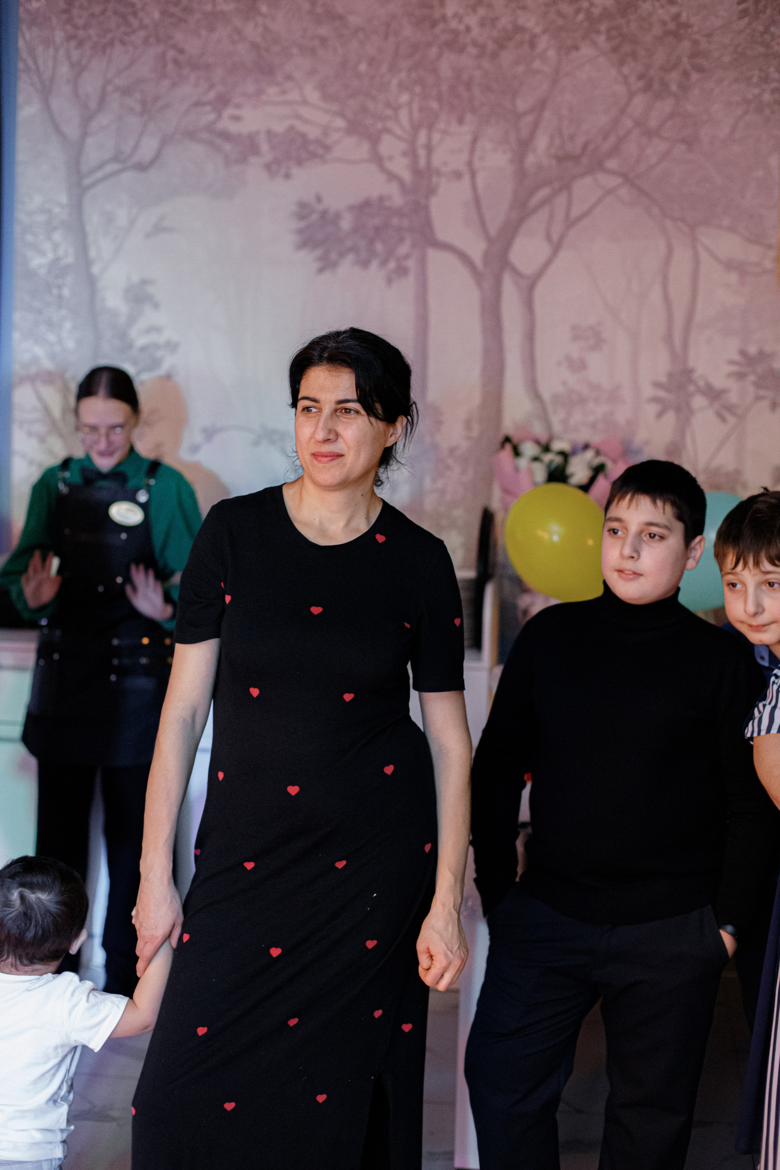 ASIA'S BIRTHDAY PARTY. Photokarish