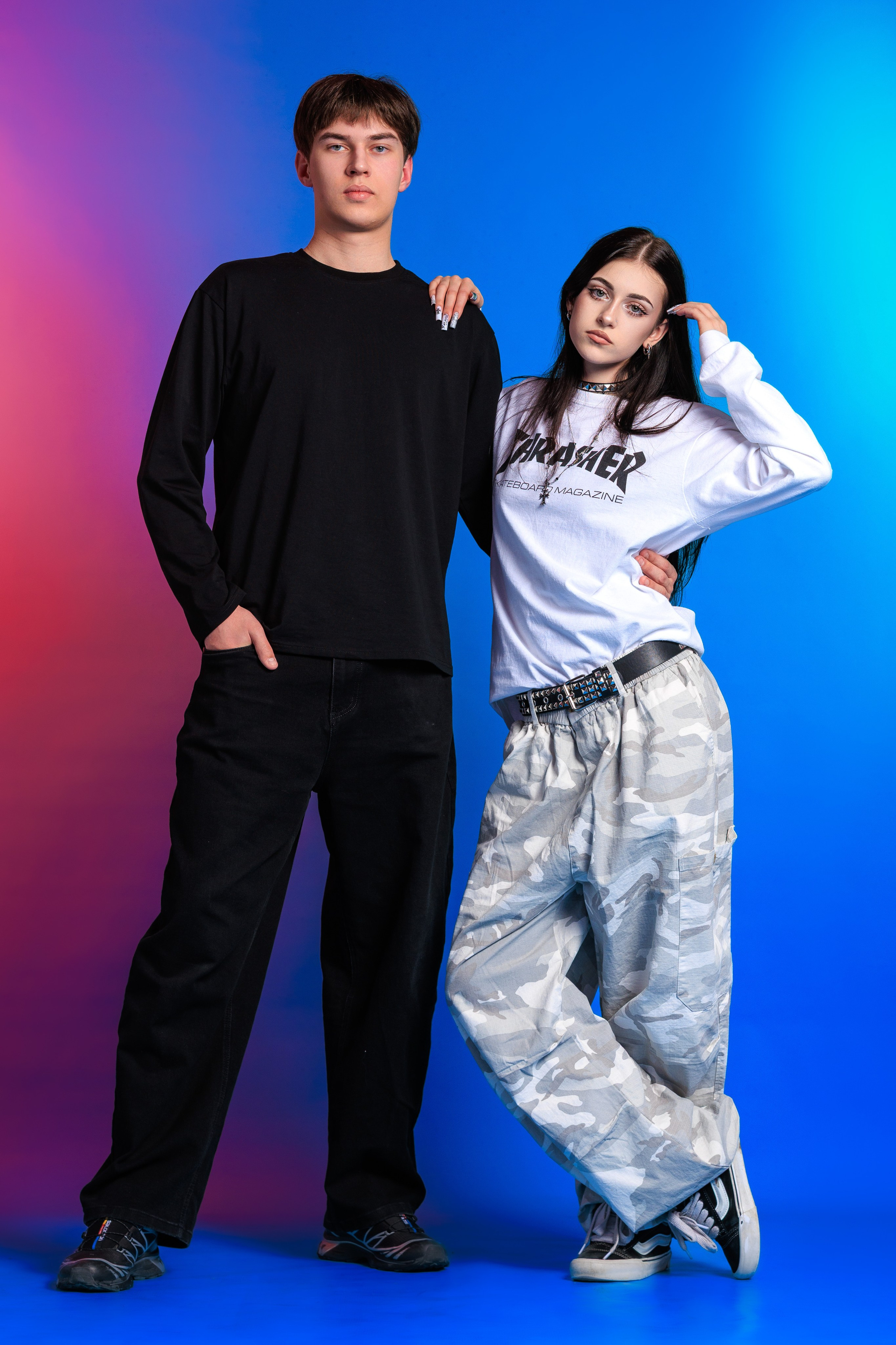 Смотреть фотки в фотостудии. Выпускные альбомы Геленджик, Новороссийск, Краснодар, Туапсе