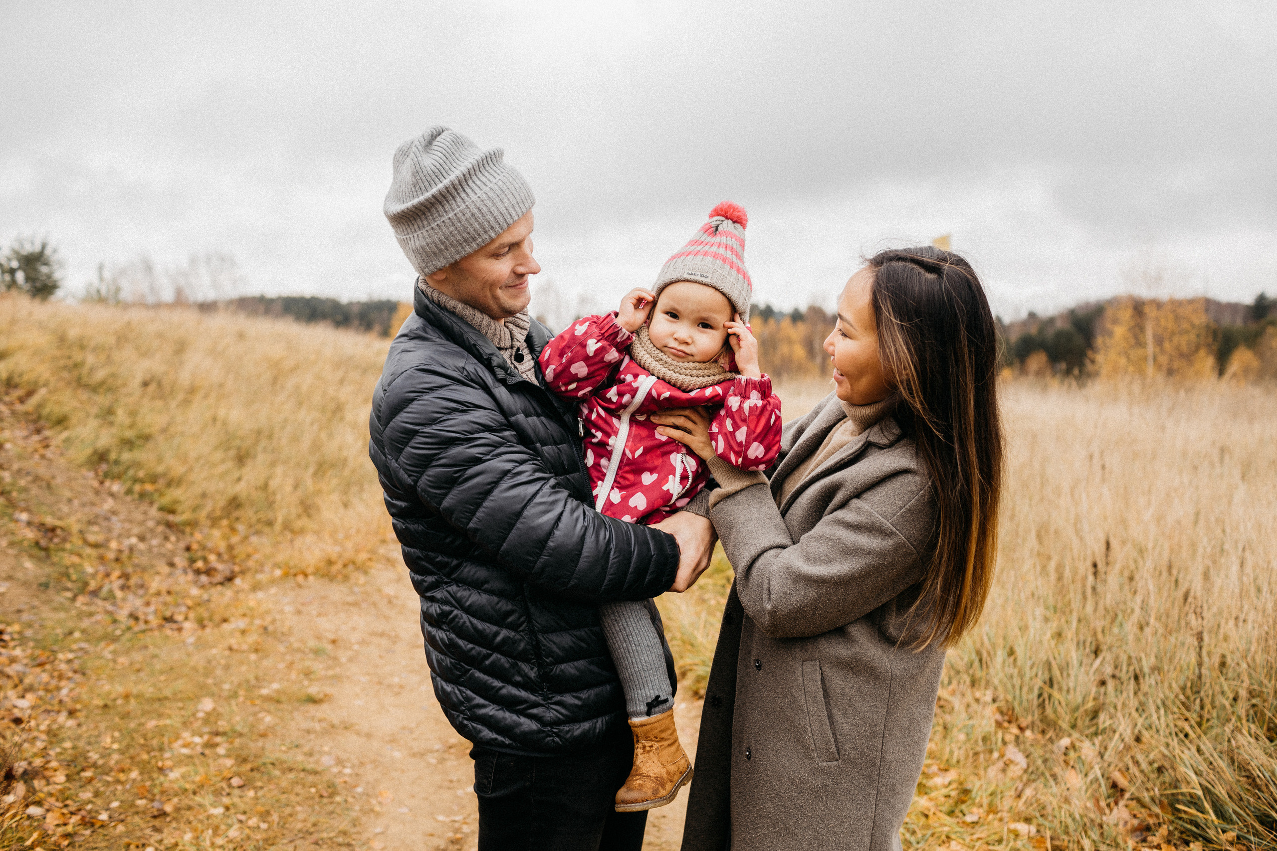 Прогулка в полях. Свадебный и семейный фотограф Спб Бошман Ирина