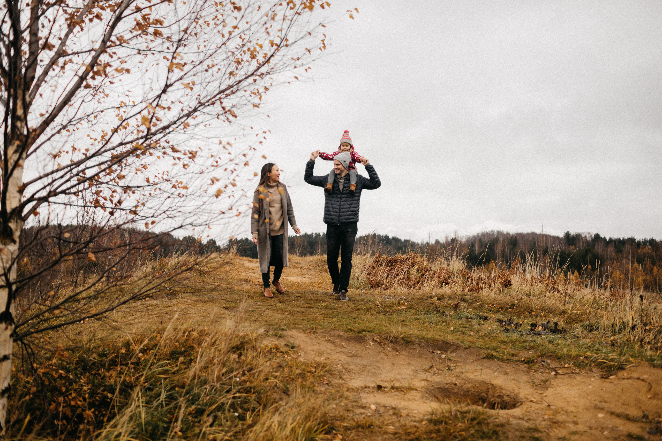 Прогулка в полях. Свадебный и семейный фотограф Спб Бошман Ирина