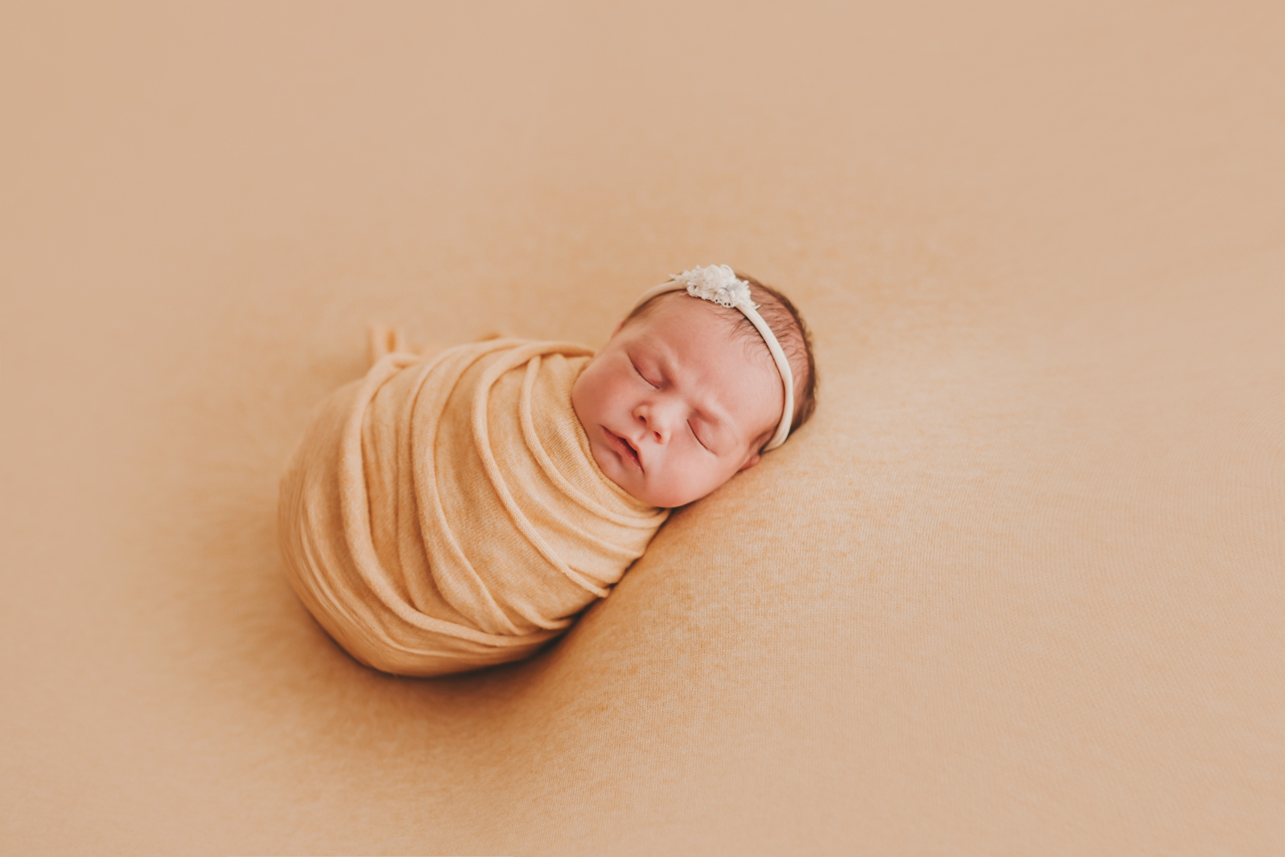 Аделина. Фотограф новорожденных и семей Туапсе Краснодарский край Анна Альтман