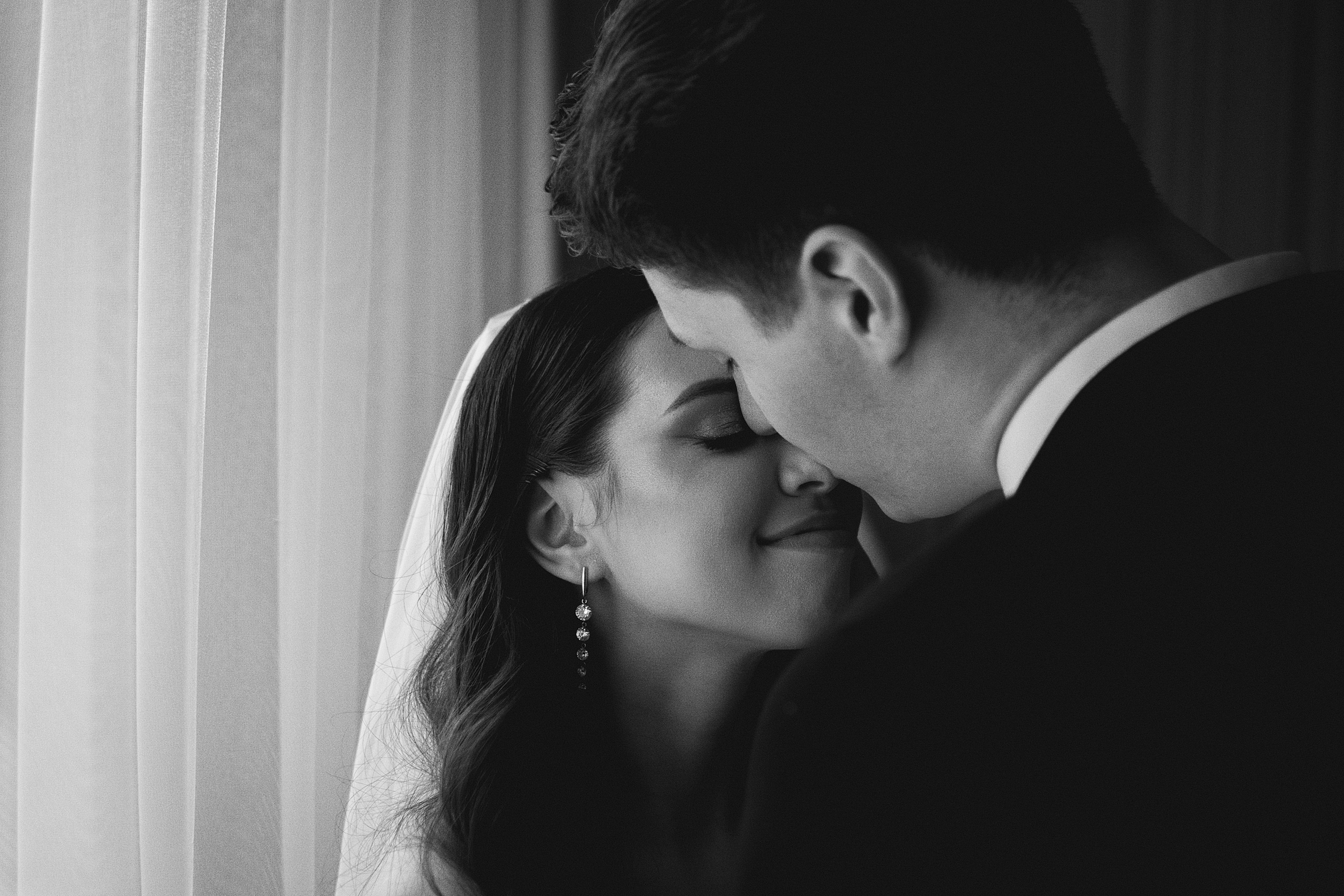 Свадебная фотосессия в Екатеринбурге. Отель Атриум паллас