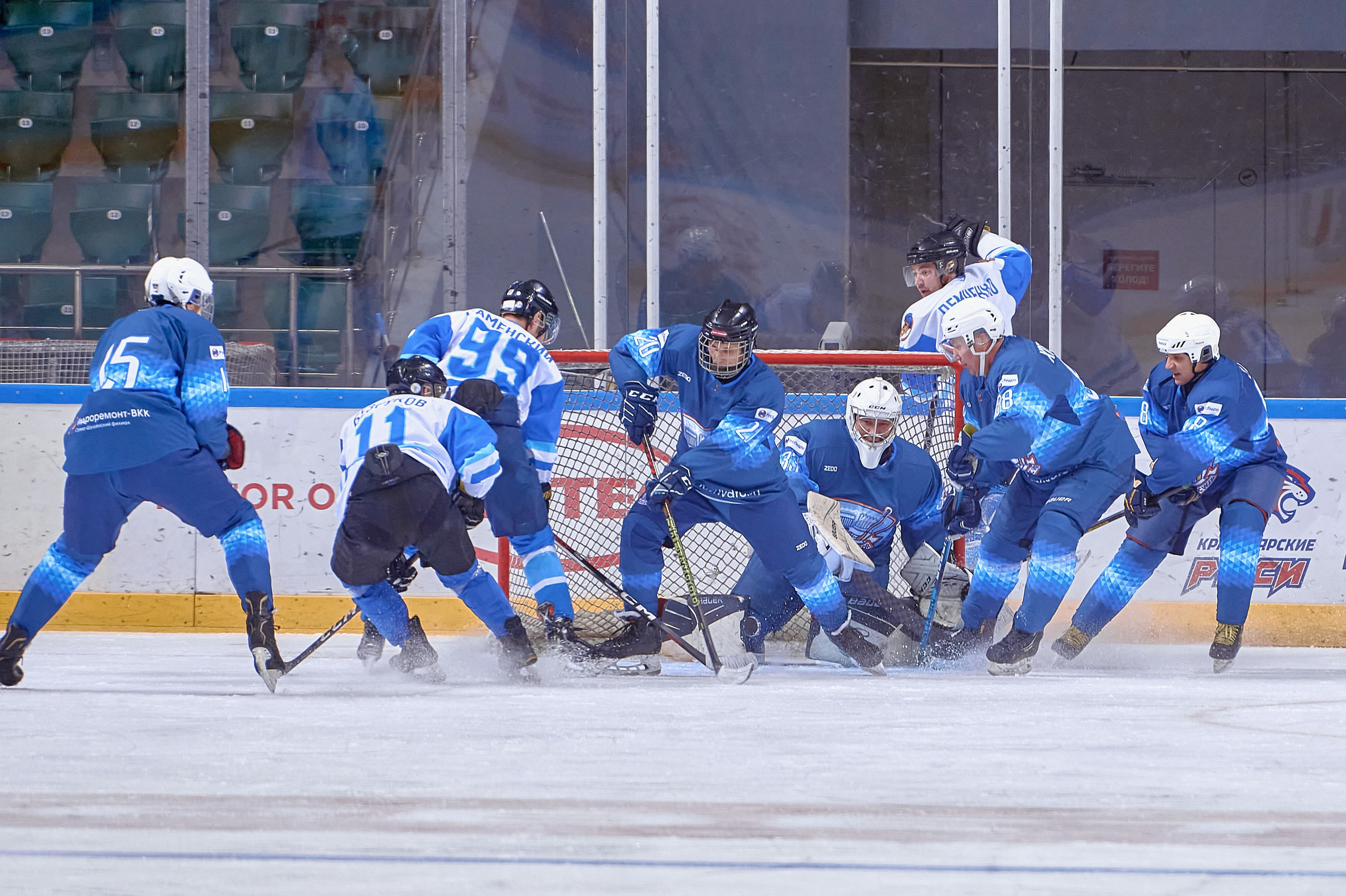 Платинум Арена — Хоккей — РусГидро. Фотограф Яковлев Роман — Красноярск