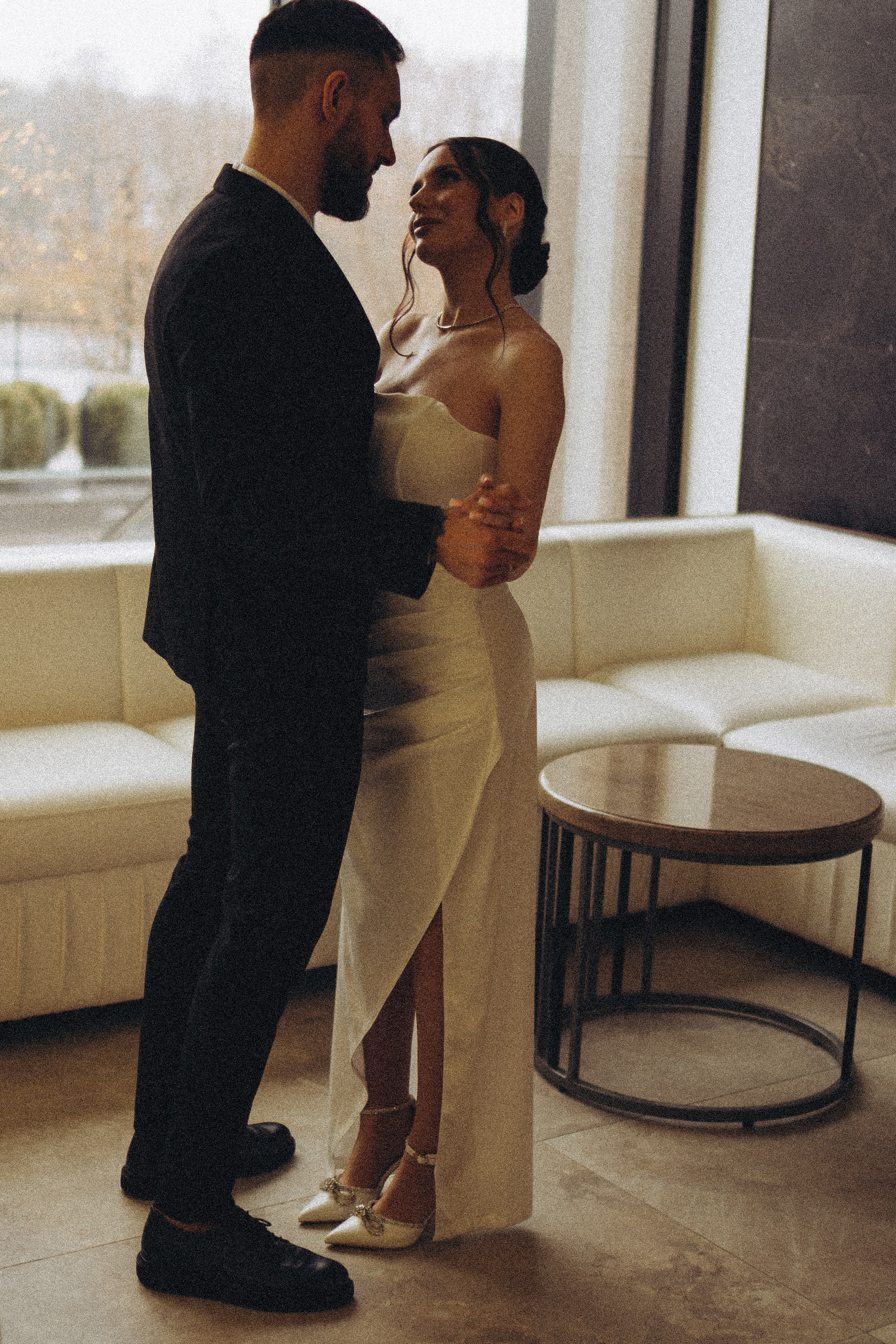 СВАДЕБНАЯ СЬЕМКА СБОРОВ ЖЕНИХА И НЕВЕСТЫ В ОТЕЛЕ И ТАКЖЕ ФОТОСЕССИИЯ В ОТЕЛЕЕ МЕГАПОЛИС БРЯНСК. Профессиональный фотограф, Санкт-Петербург — Виктория Богомолова