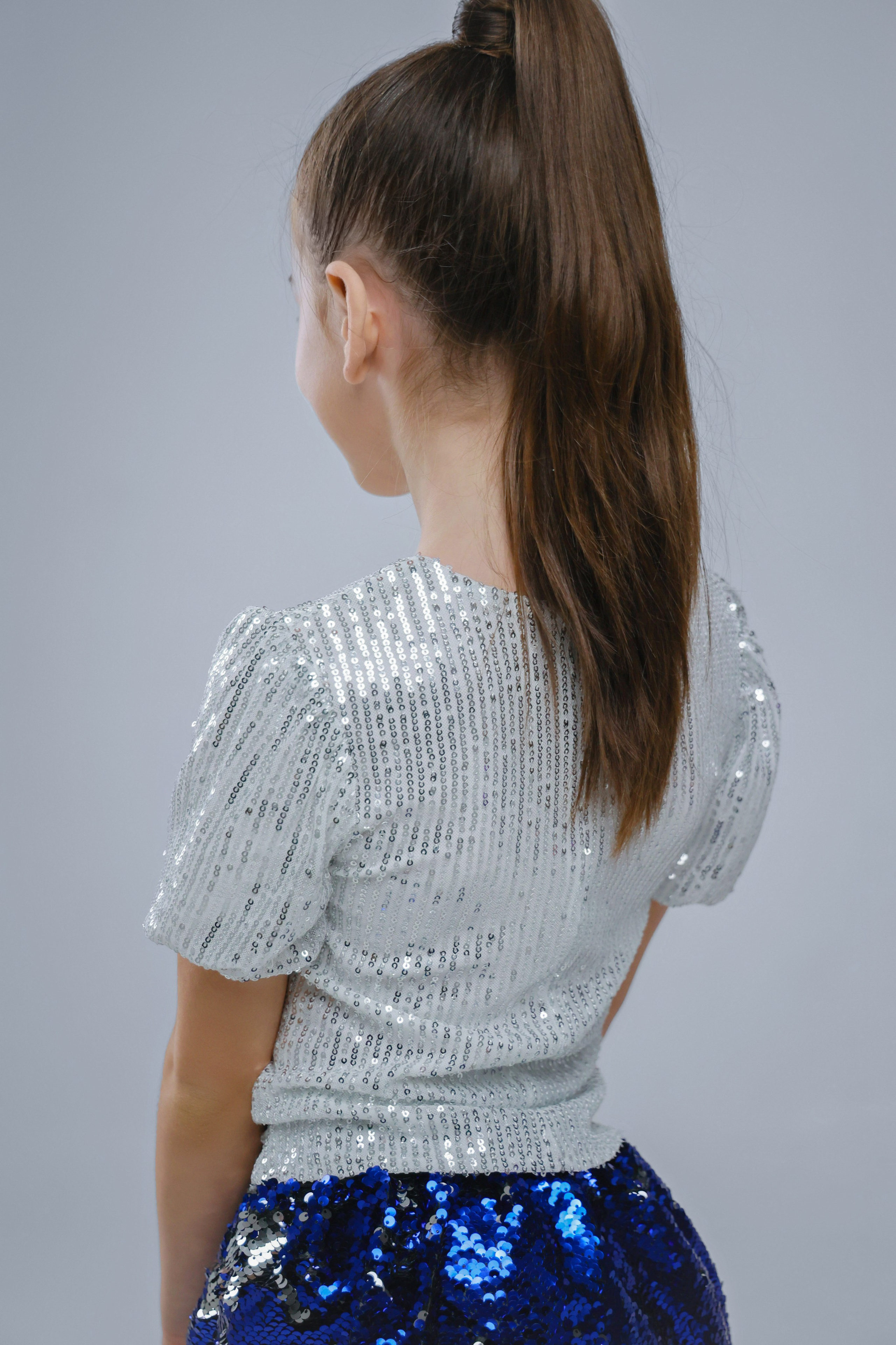 Фото детских платьев для рекламы на маркетплейсах. Фотограф, видеограф