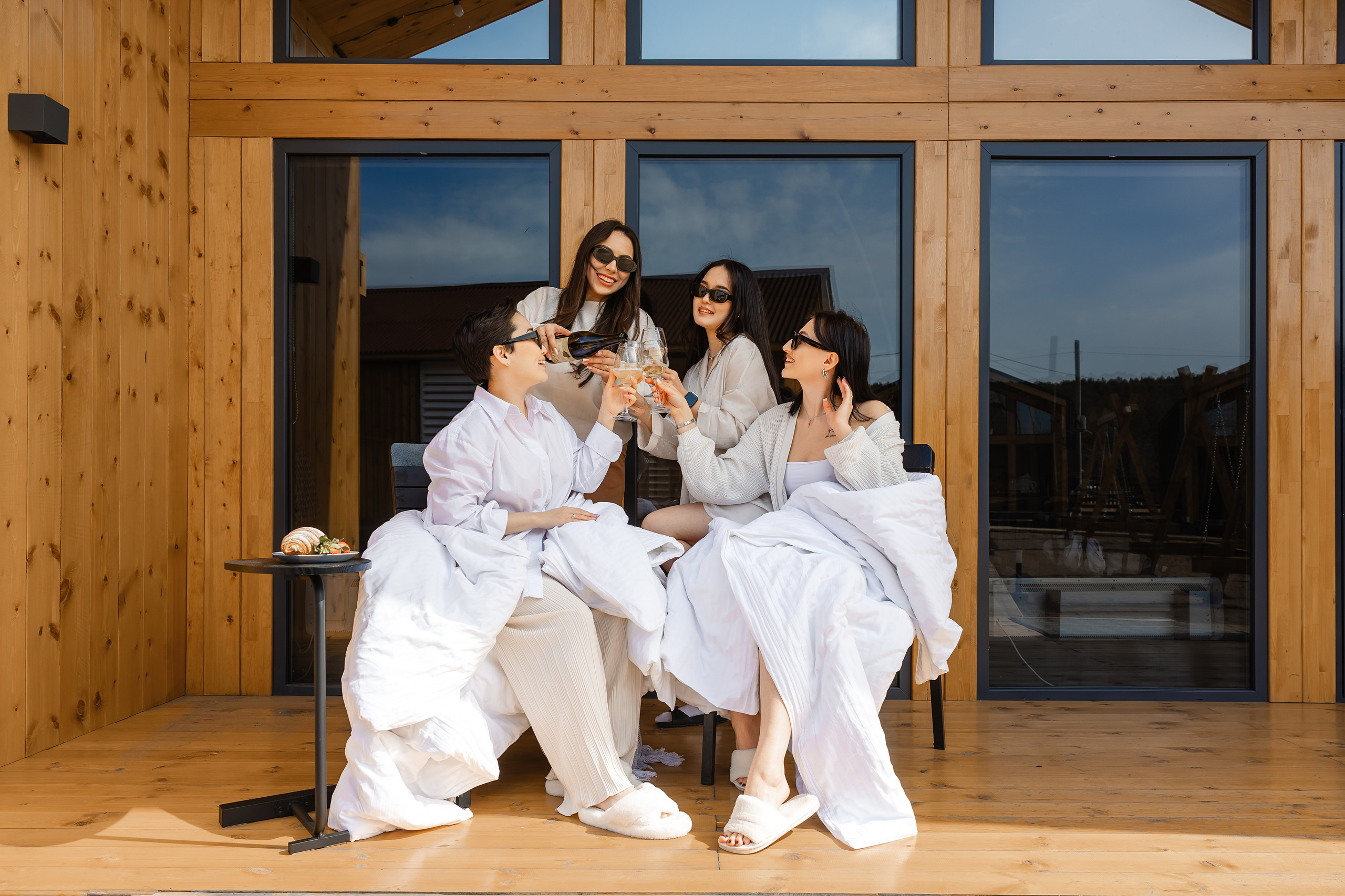 @Nomadic_uu. Фотограф и видеограф в Улан-Удэ: Аюна Габагуева и Артём Шаханов