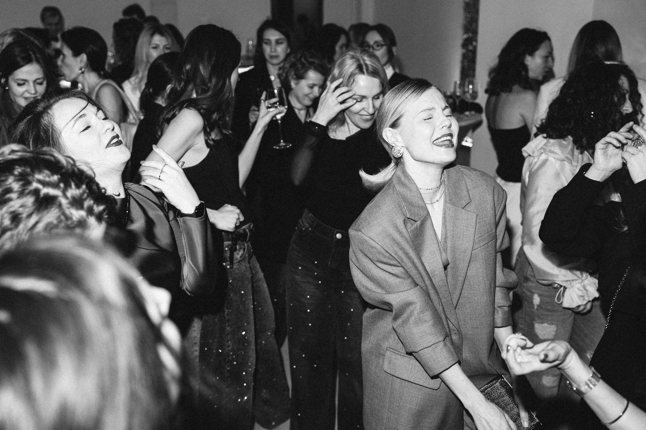 Встреча девочек из чатика. Фотограф Артем Бросов в Санкт-Петербурге и Дубае