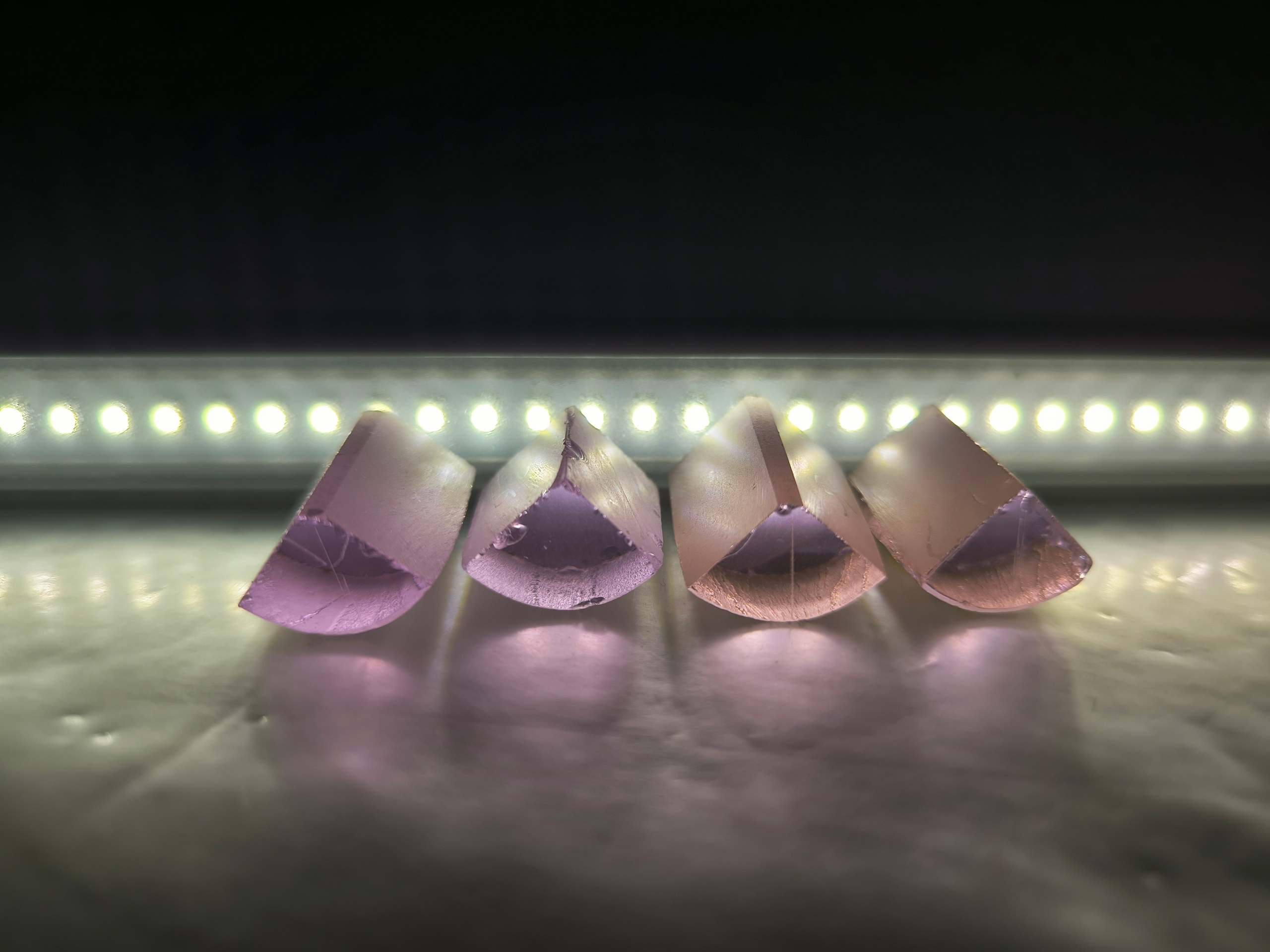 Призмы иттрий алюминиевый ИАГ гранат. YAG garnet иттрий алюминиевый гранат ИАГ