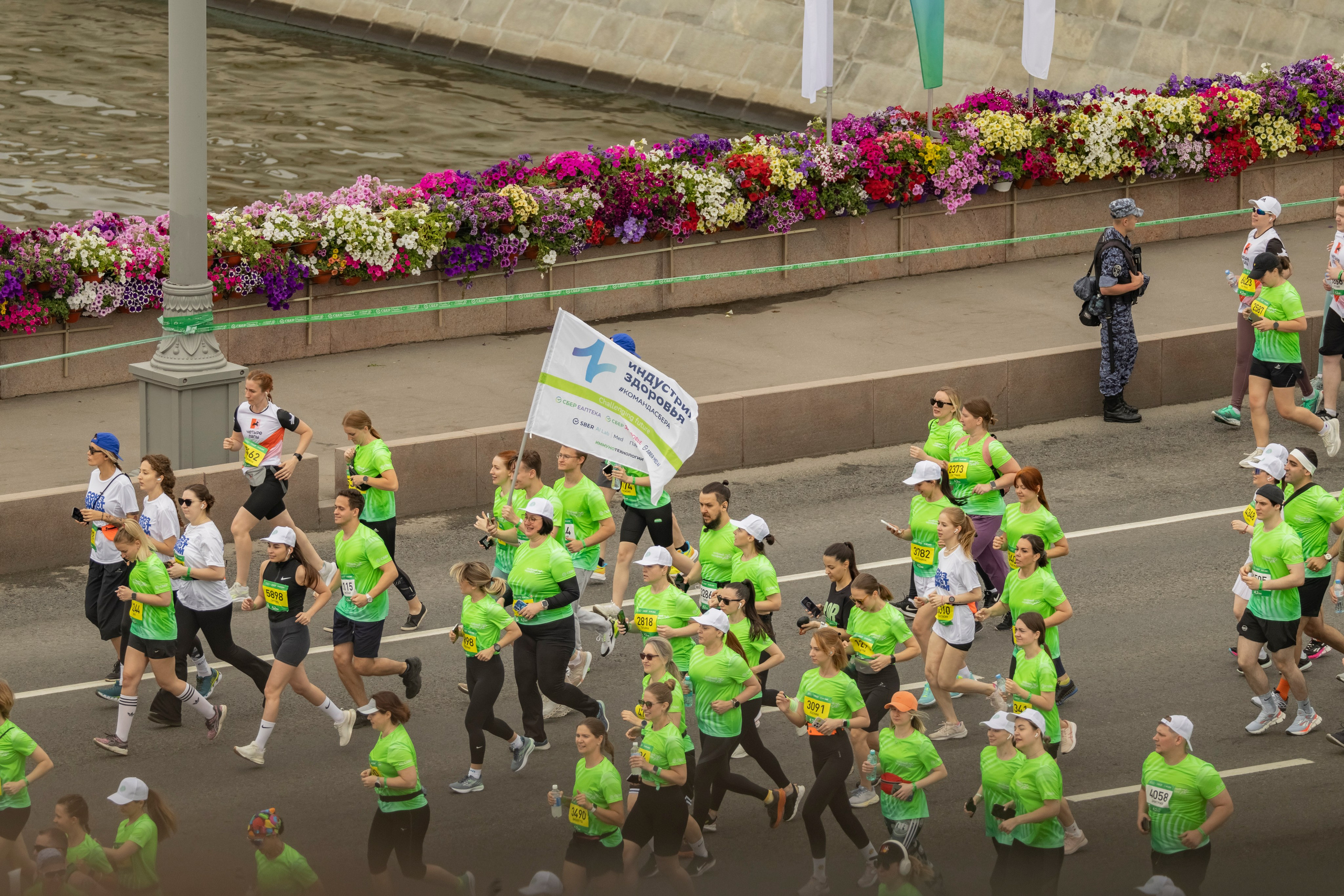 Сбер Зелёный Марафон 2025 Балчуг. Репортажный, event, концертный и backstage фотограф из Москвы Виталий Кривцов