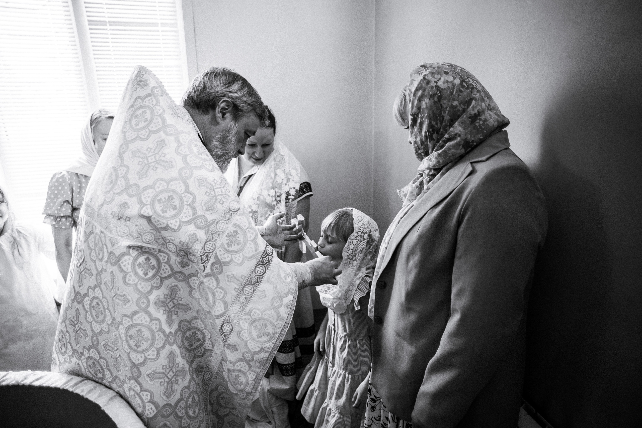 Крещение Даши и Алены. Семейный документальный фотограф в Волгограде Мариэта Додина