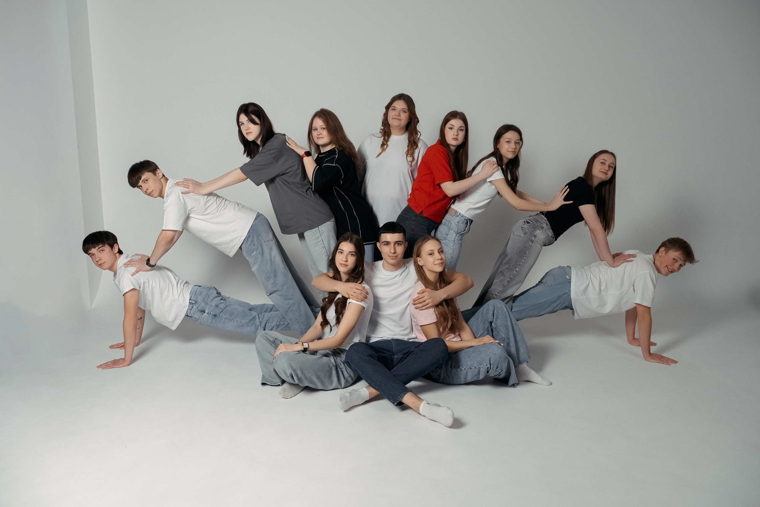 ВЫПУСКНИКИ 11 КЛАСС. МАРГАРИТА КУДРЯШОВА СВАДЕБНЫЙ И СЕМЕЙНЫЙ ФОТОГРАФ ТВЕРЬ МОСКВА